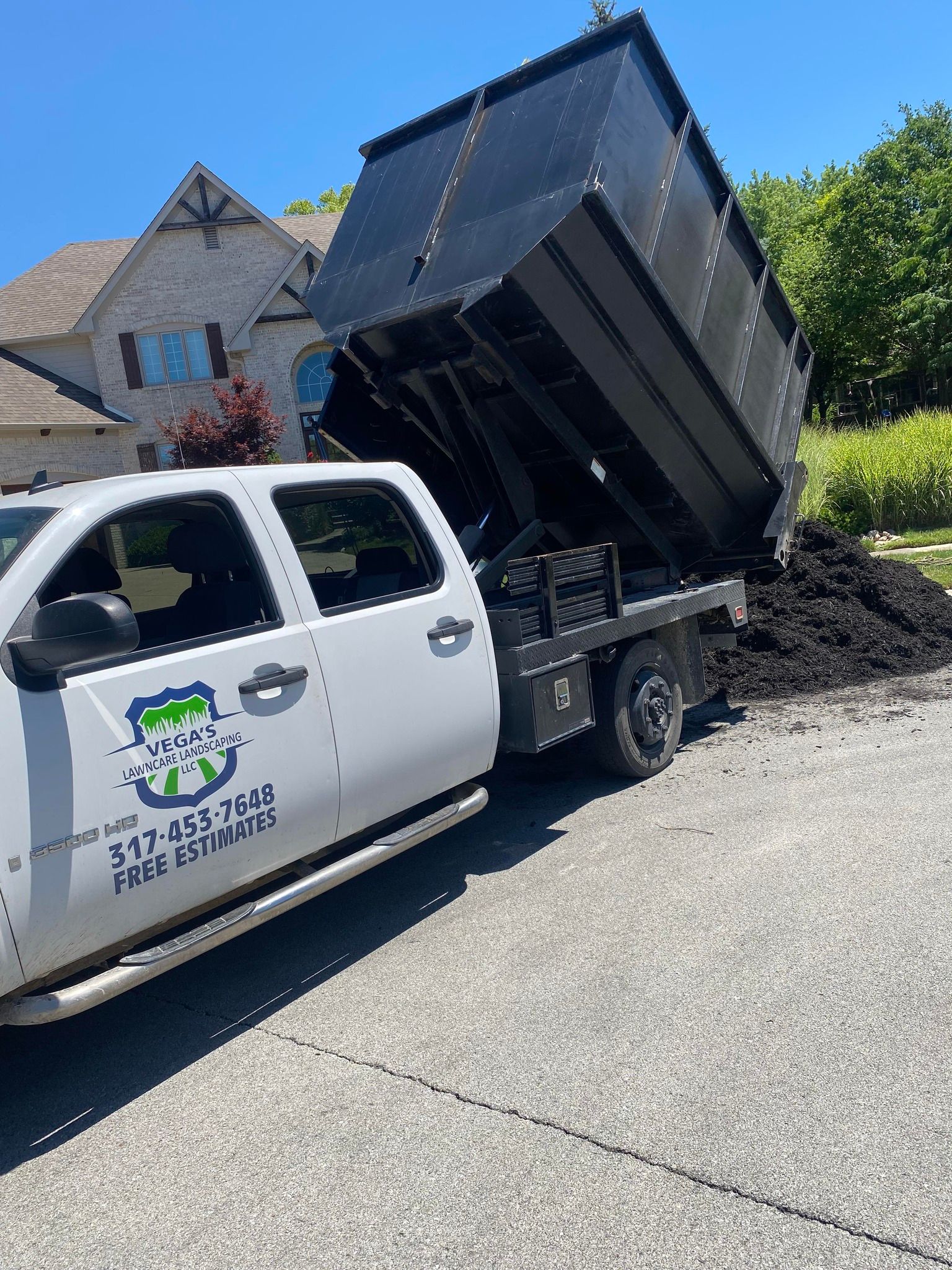 Vega's Lawncare and Landscaping team in Noblesville,  IN - people or person