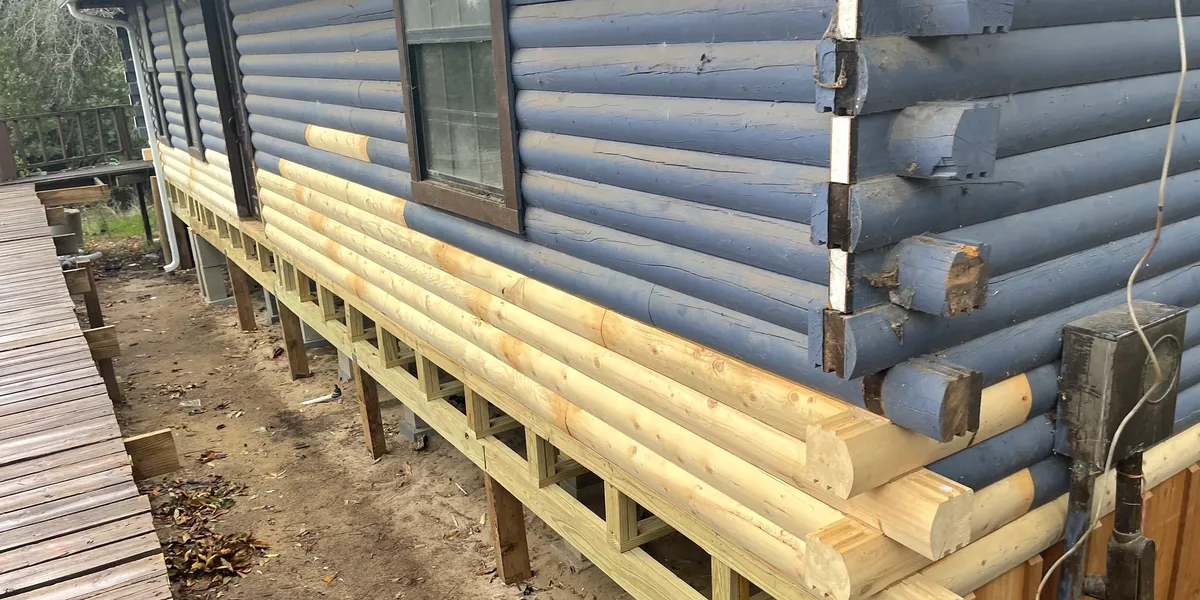  for Moss Construction in Longview, TX