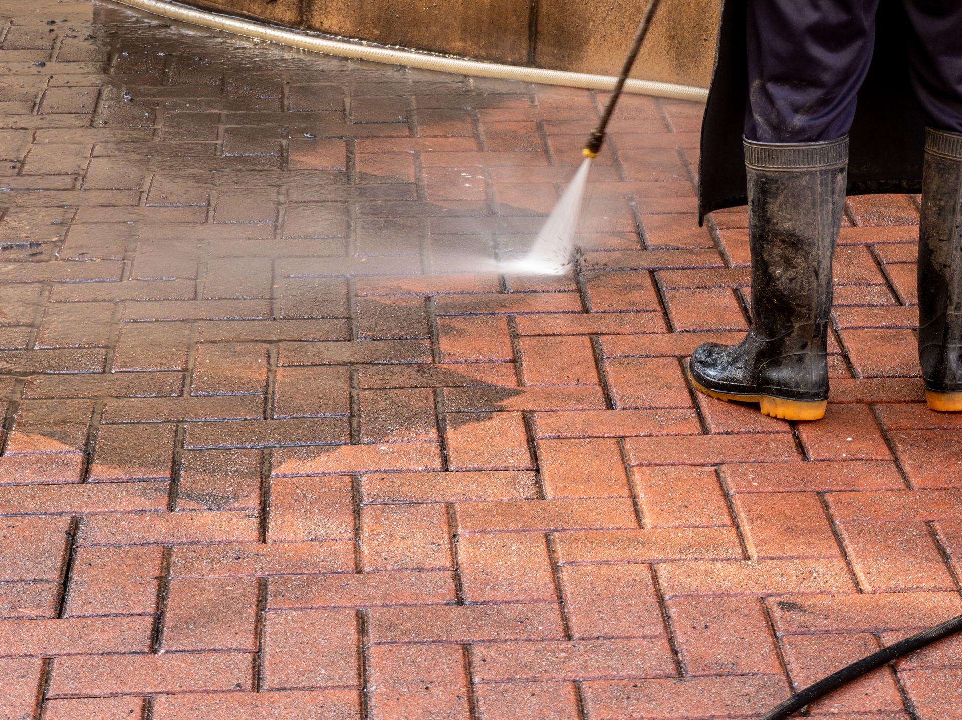 Professional pressure washing equipment (feature photo)