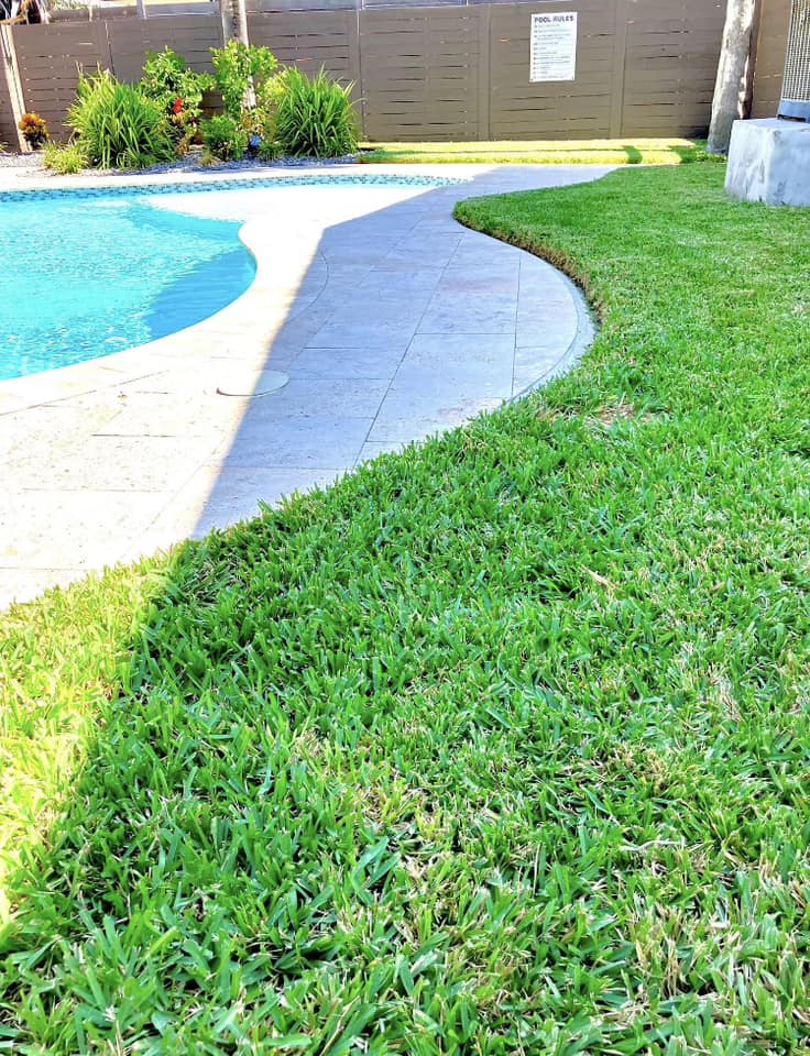 Lawn Care company John’s Lawns in South Padre Island, TX