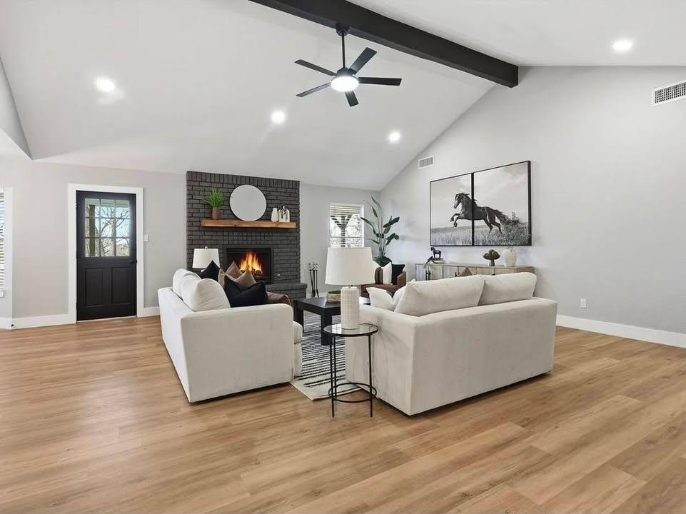 Roofing company Revival Remodeling and Roofing in Grapevine, TX