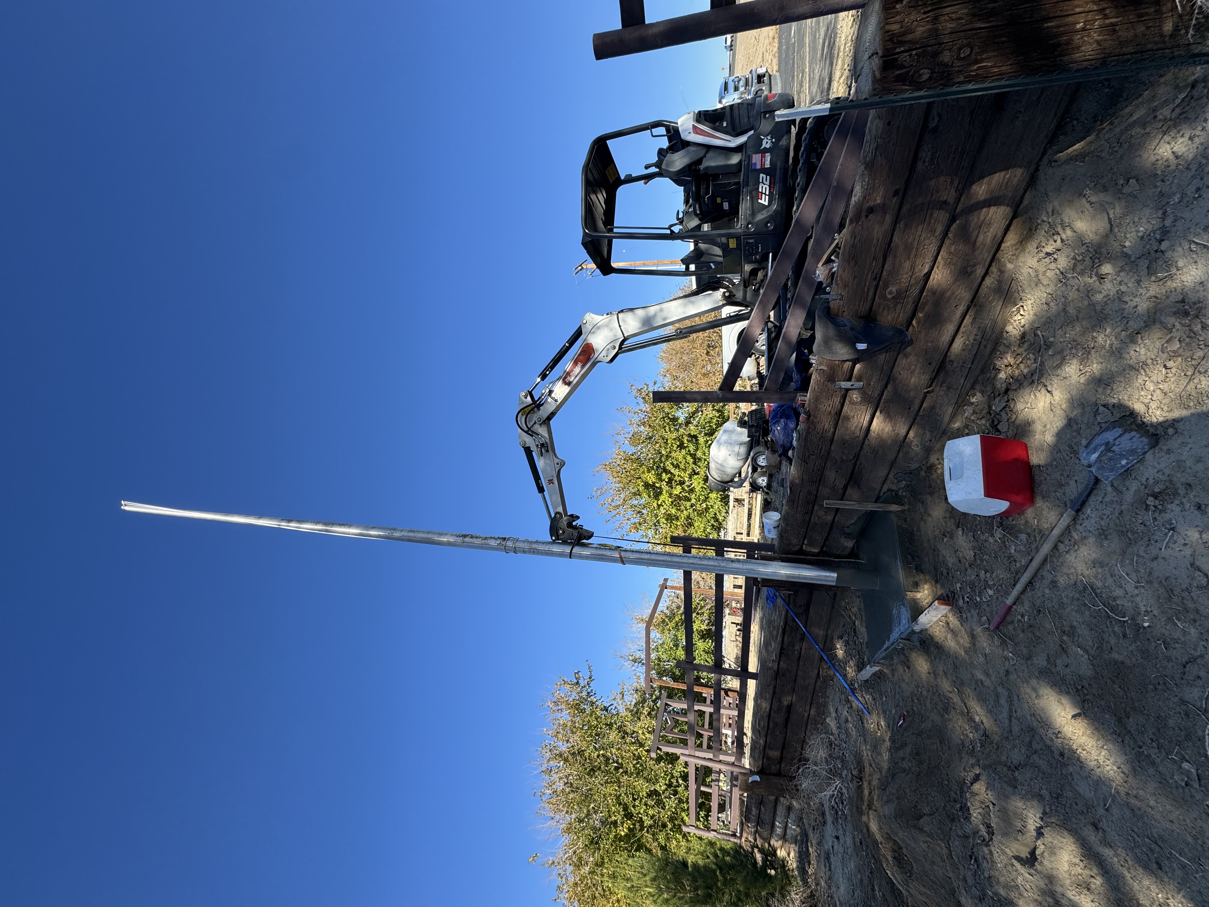  for Ellis Fence CO in Barstow, CA
