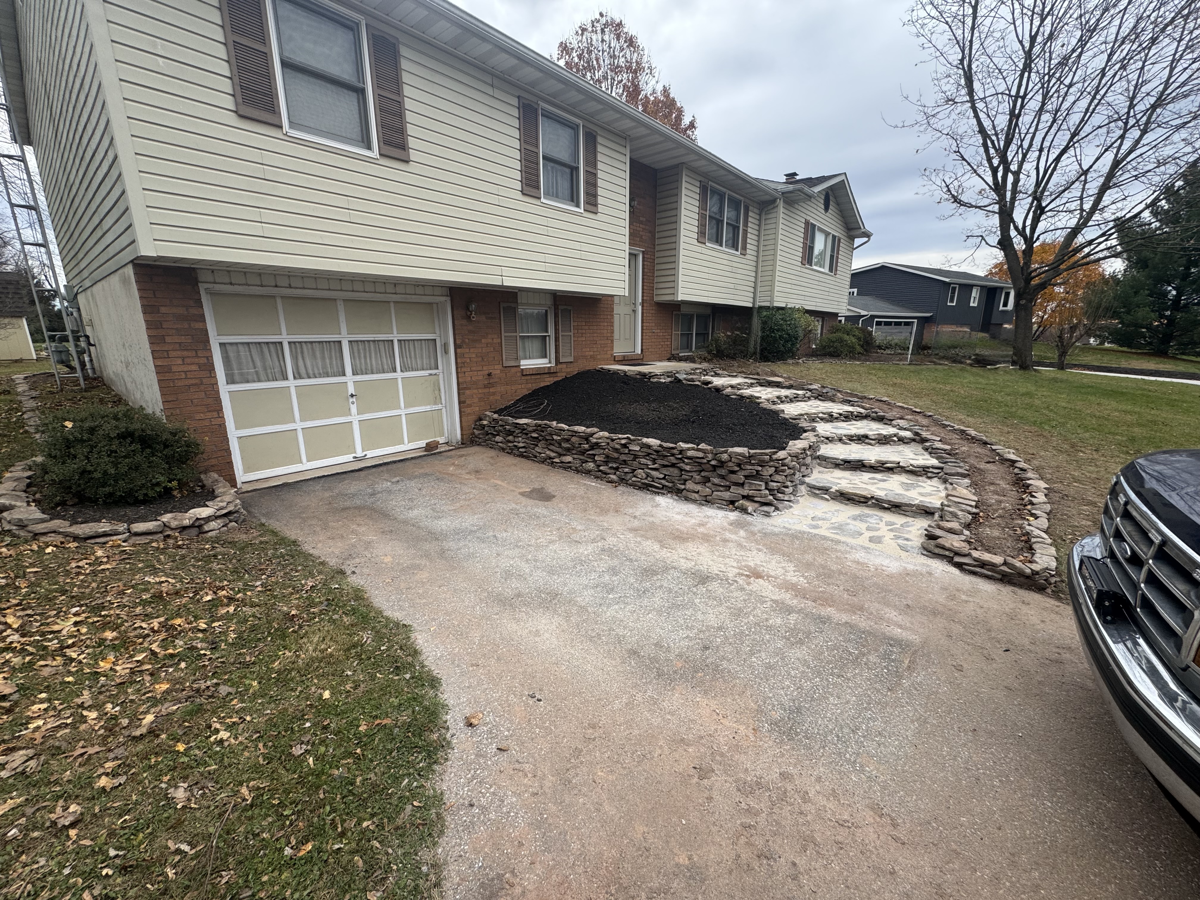 Landscaping company Dunn-Rite Landscaping in New Oxford, PA