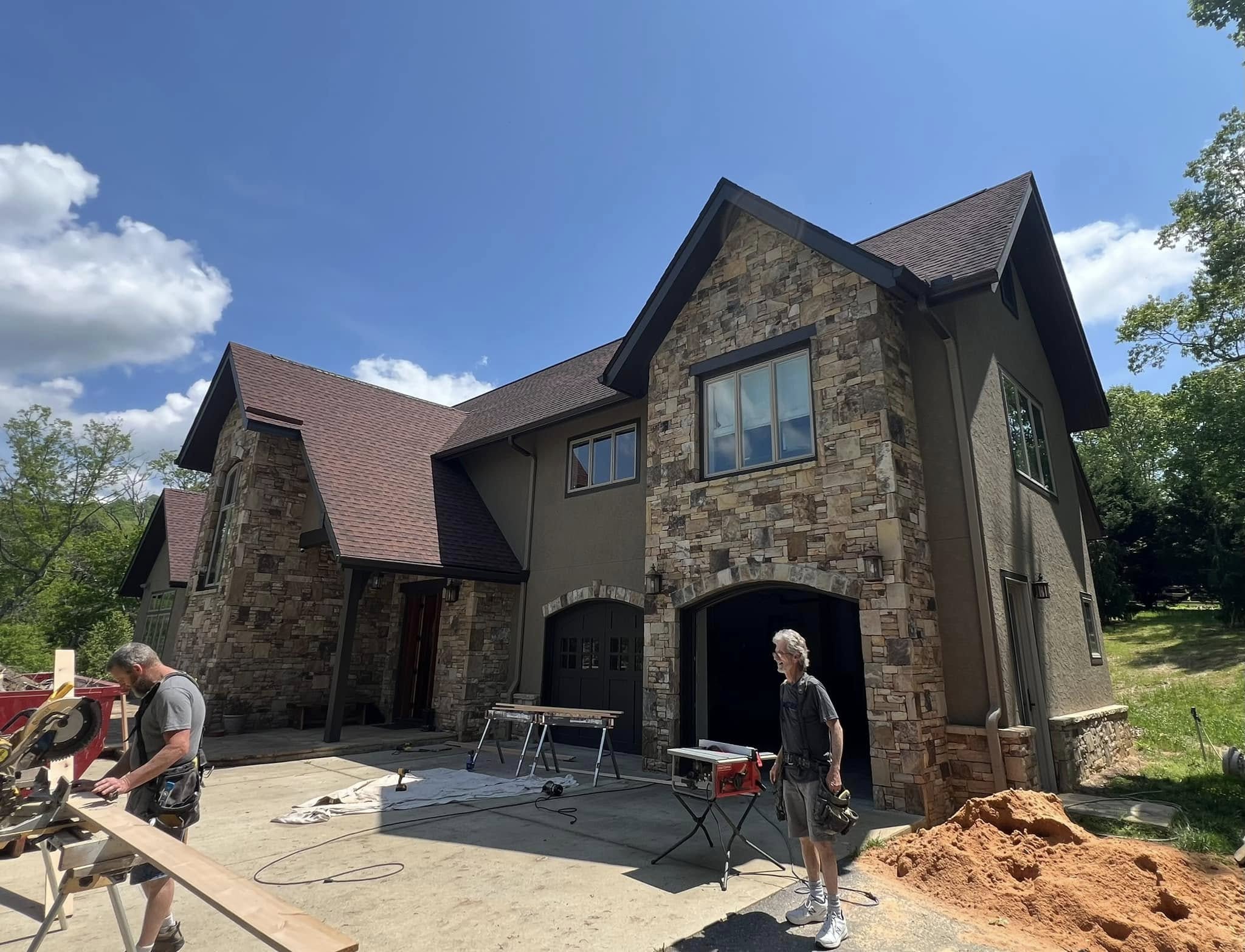  for Looking Glass Builders LLC in Asheville, North Carolina