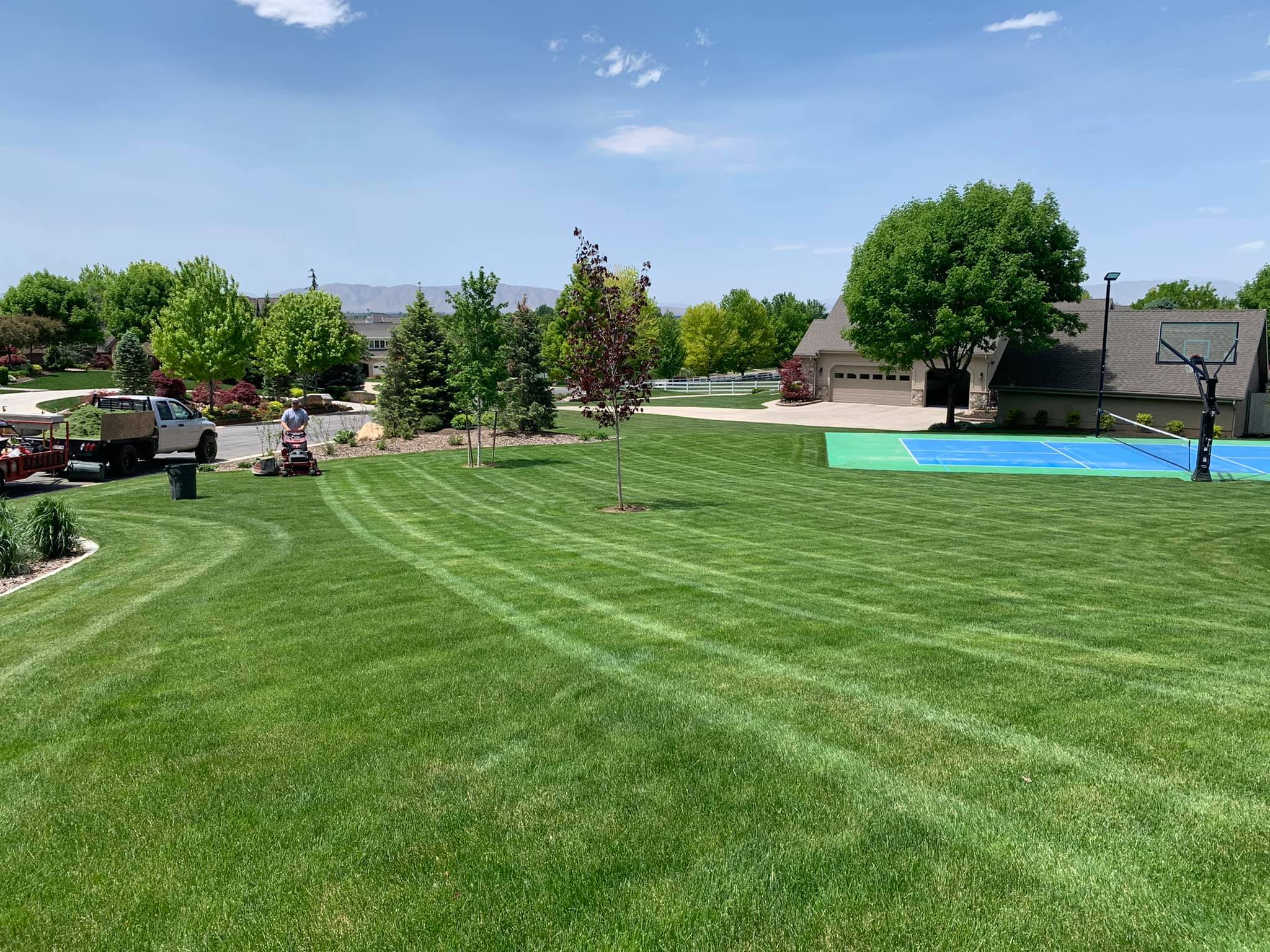 Lawn Care company Platinum Lawn Service in Santaquin, UT