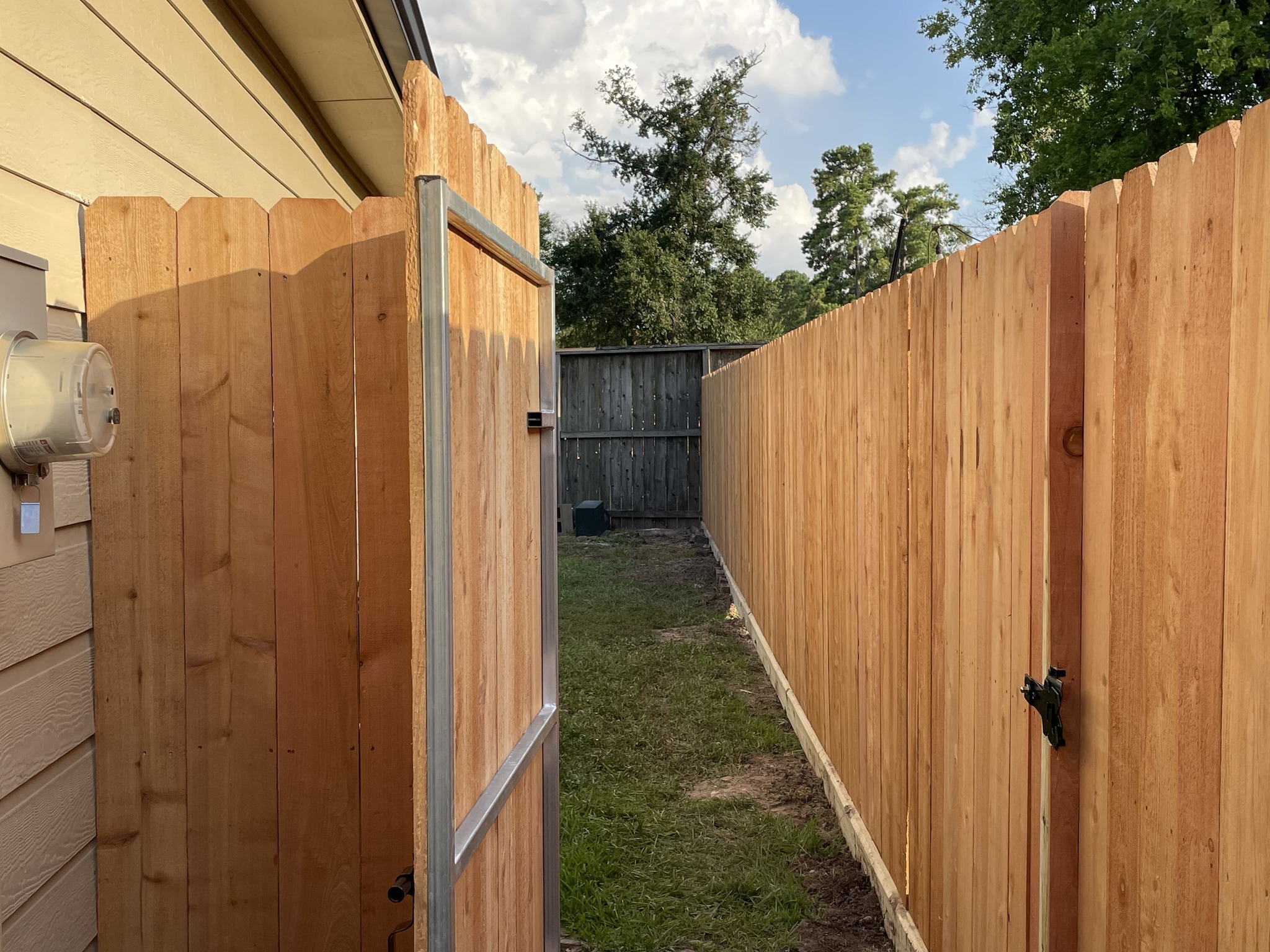 Fencing company Kingdom Fence in Houston, TX