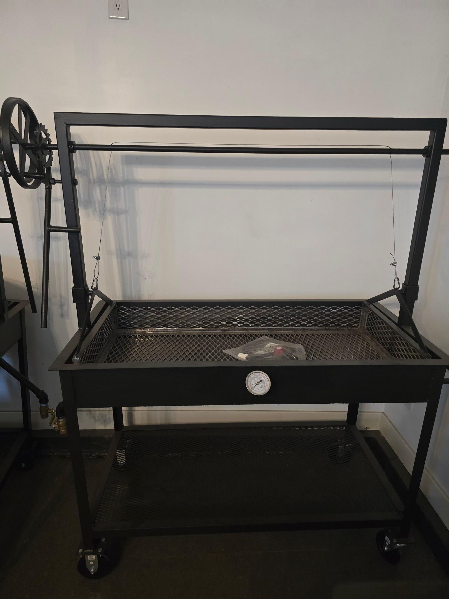 4 x 2 custom fryer with crank wheel, front view