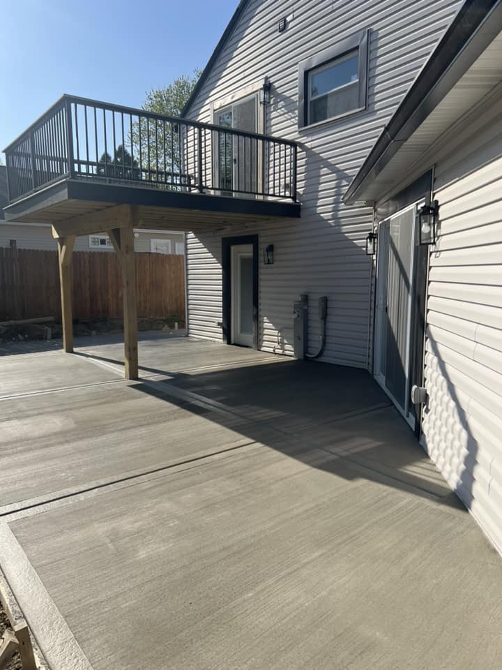 Construction & Remodeling company Luna Dynasty Concrete in Chicago, IL