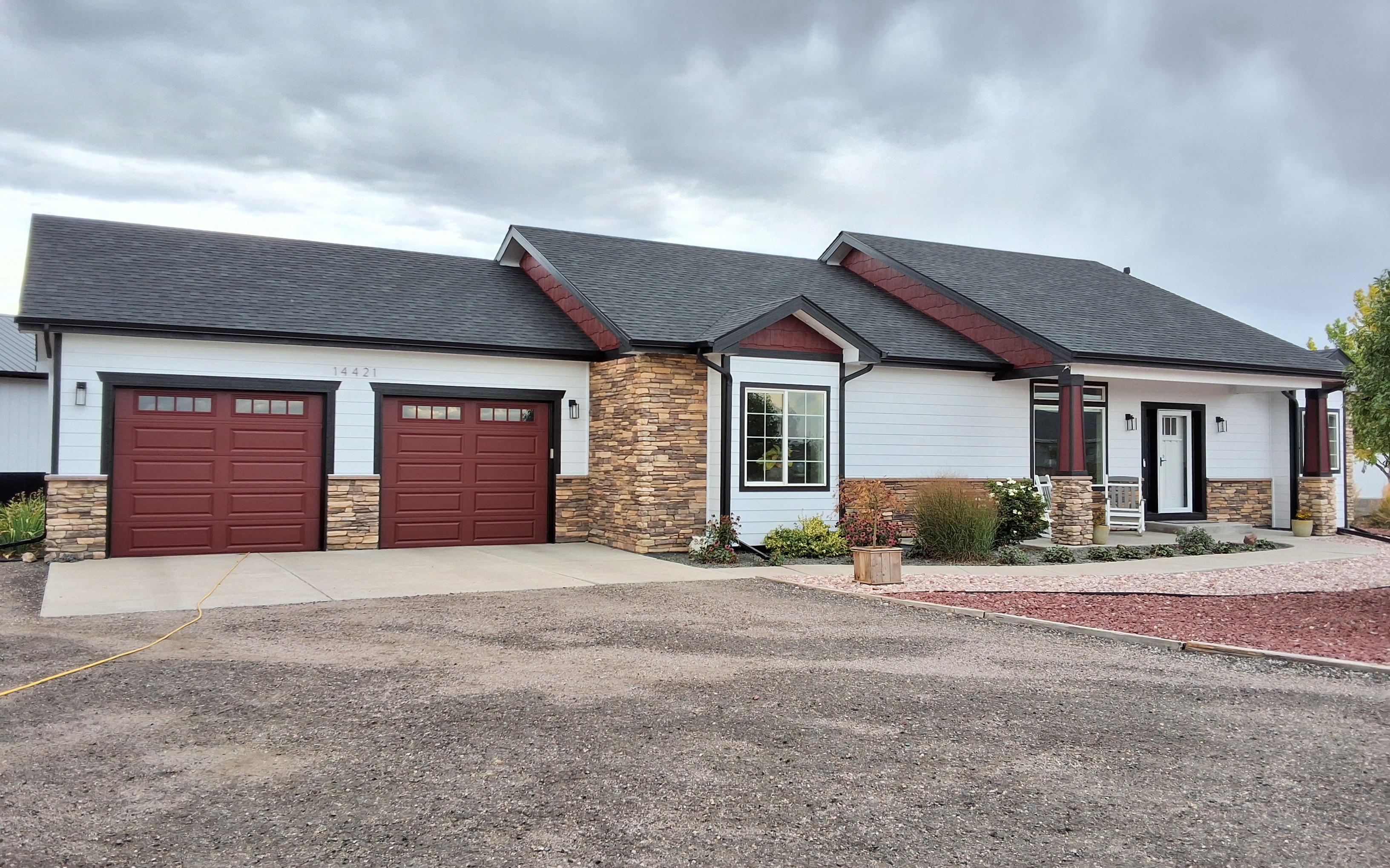 Painter Service company Diamond Edge Painting in Weld County, CO