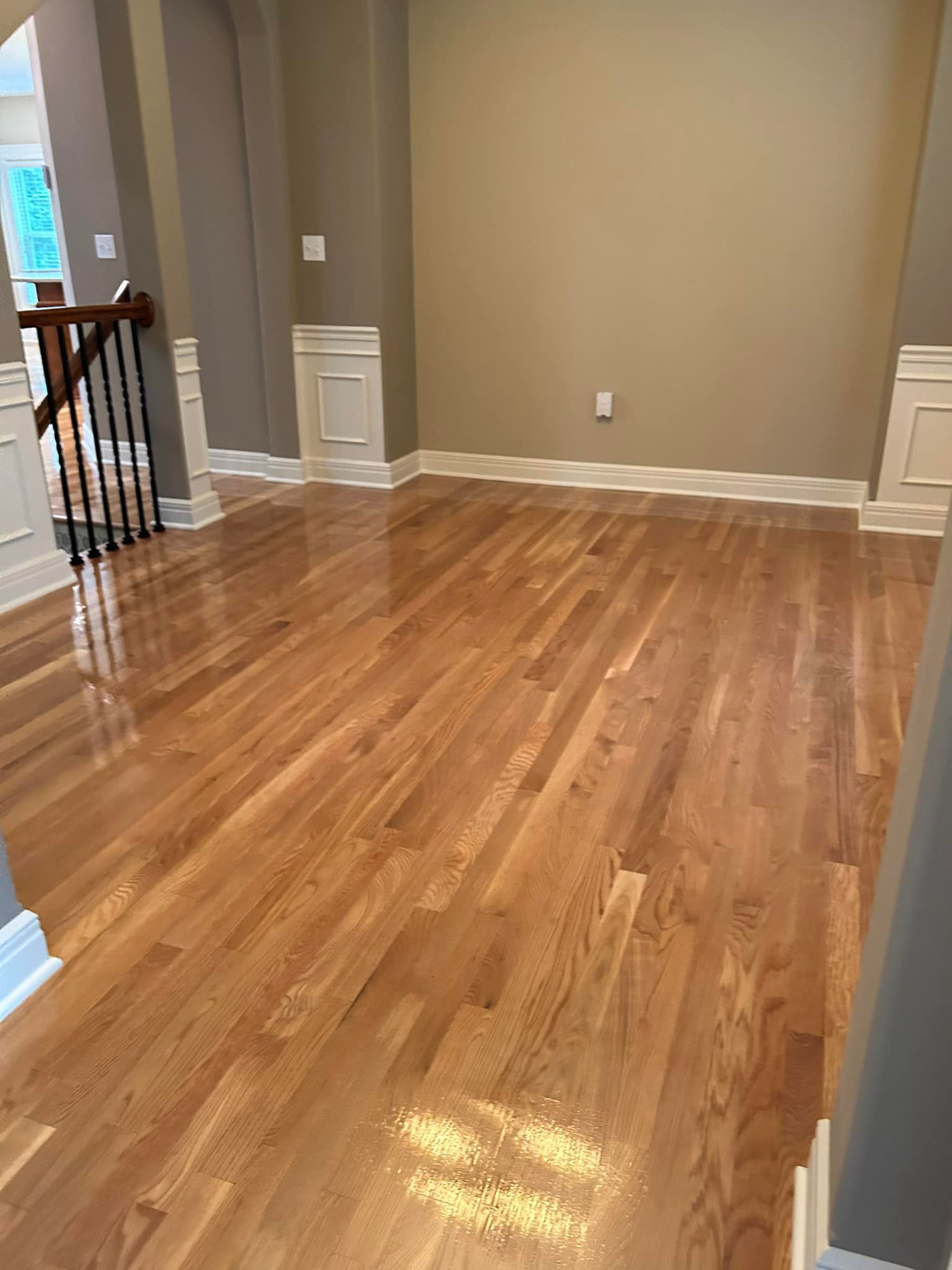Flooring company Imperial Hardwood Floors in Olathe, KS