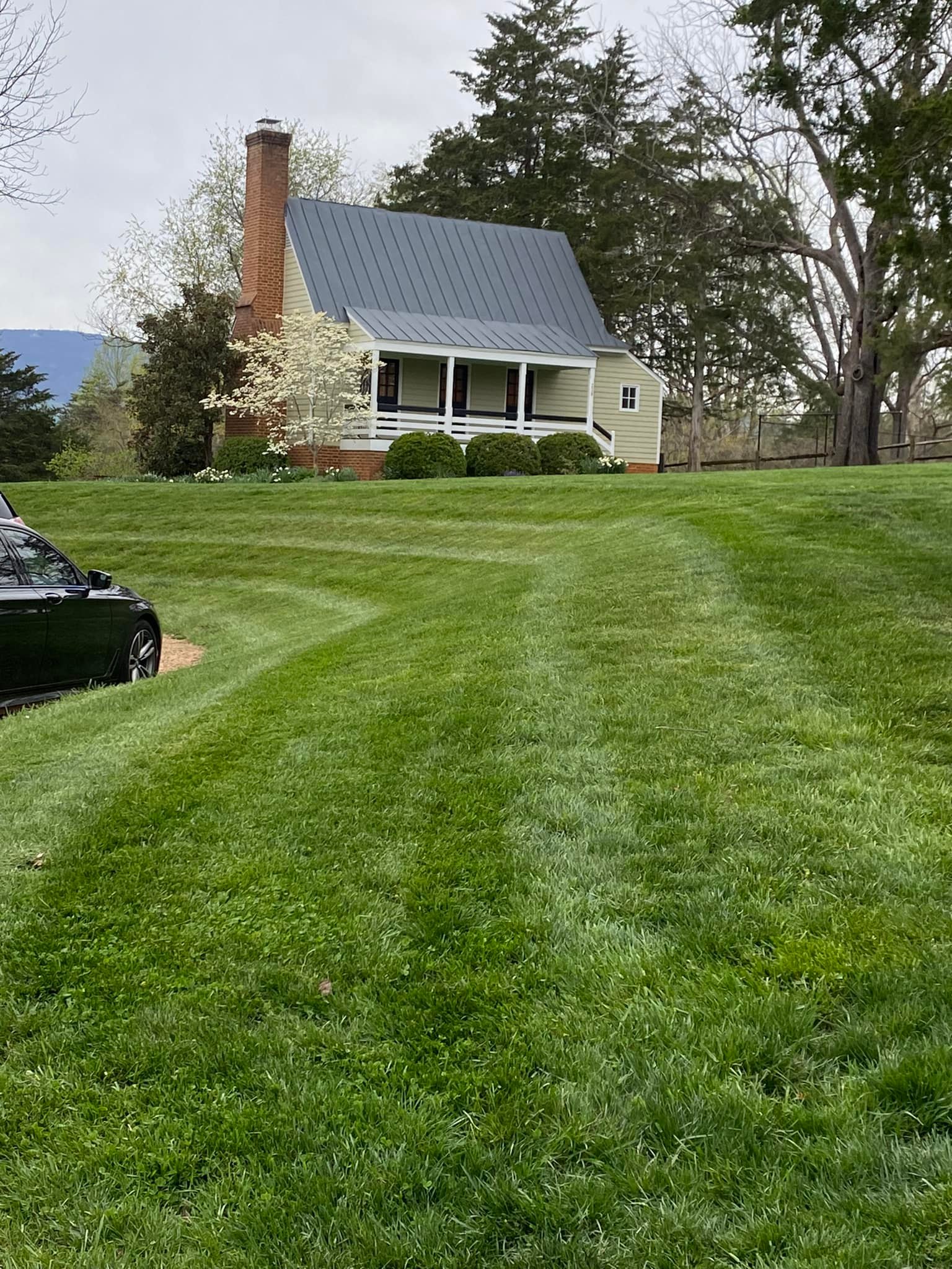  for Valencia’s Lawncare in Charlottesville, VA
