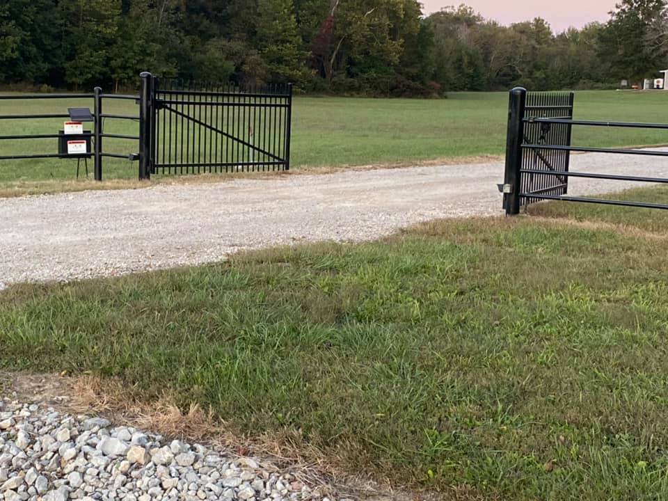  for B&J Fencing in Harviell, MO