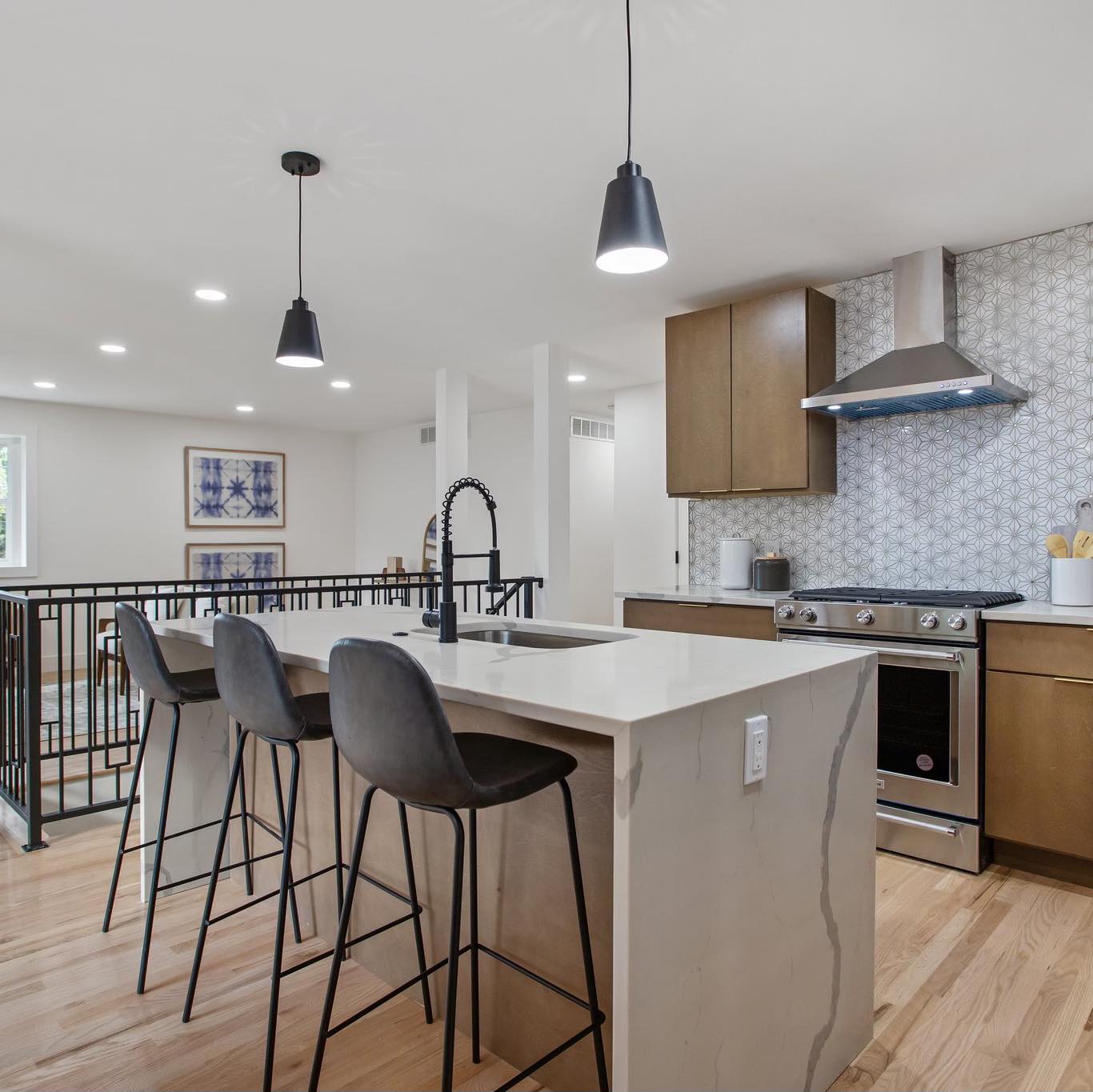Painting, Staining, & Home Renovations company Amazing Renovations in Aurora, CO