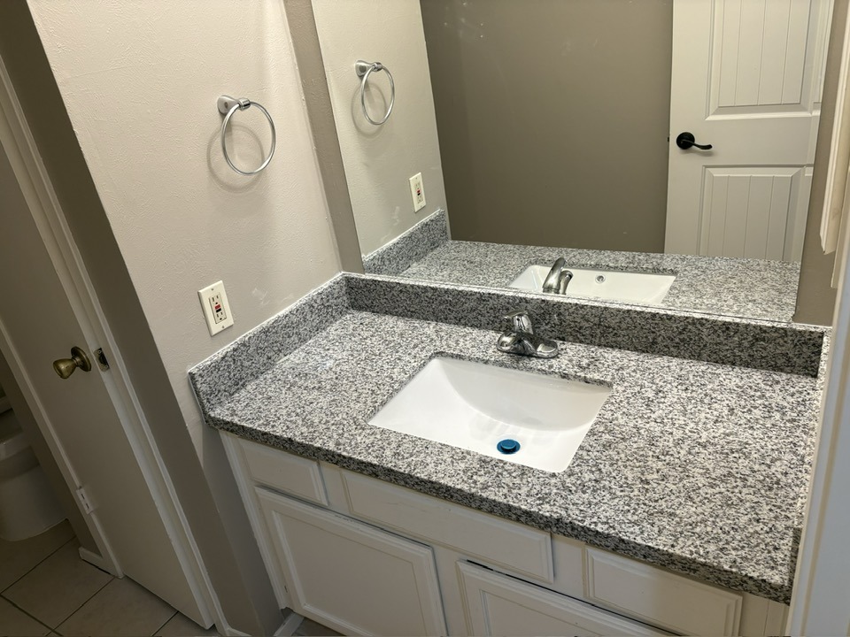  for Revamp Property Solutions LLC in Baytown, Texas