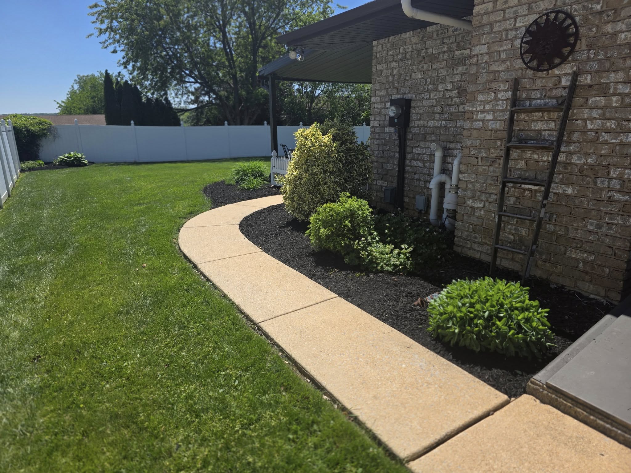  for Abbott's Lawn & Landscape in Manchester, PA