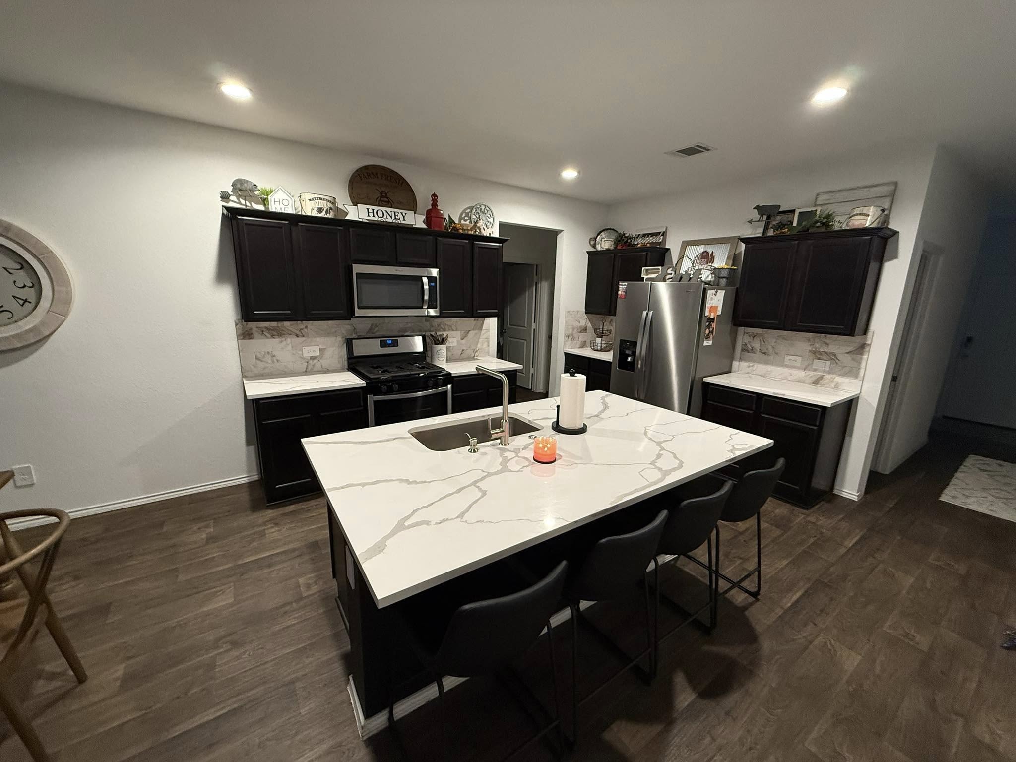 Countertop Contractor company A.T Custom Marble & Granite in Houston, TX