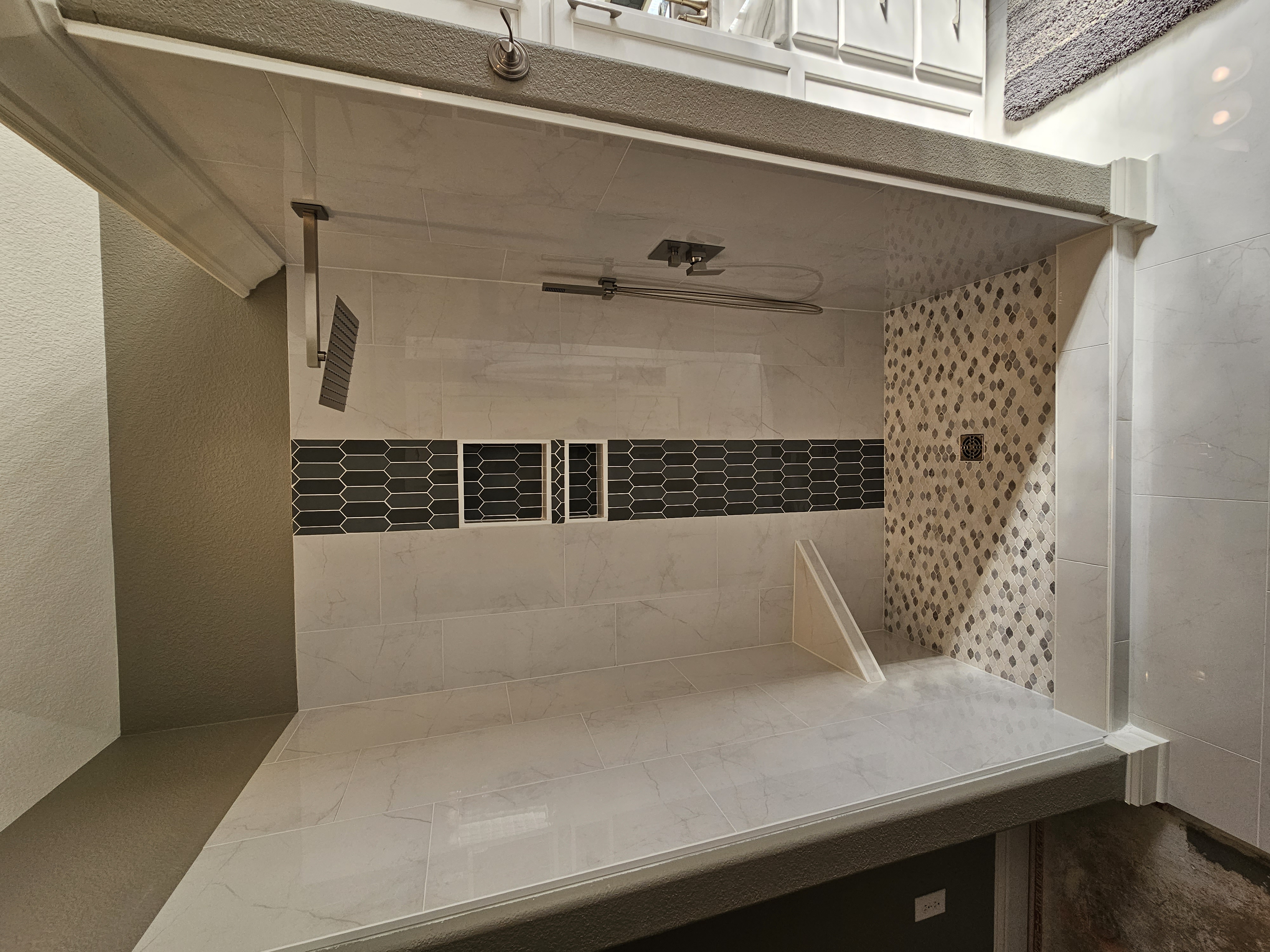 Flooring company Smart Flooring in Sunrise Beach, MO