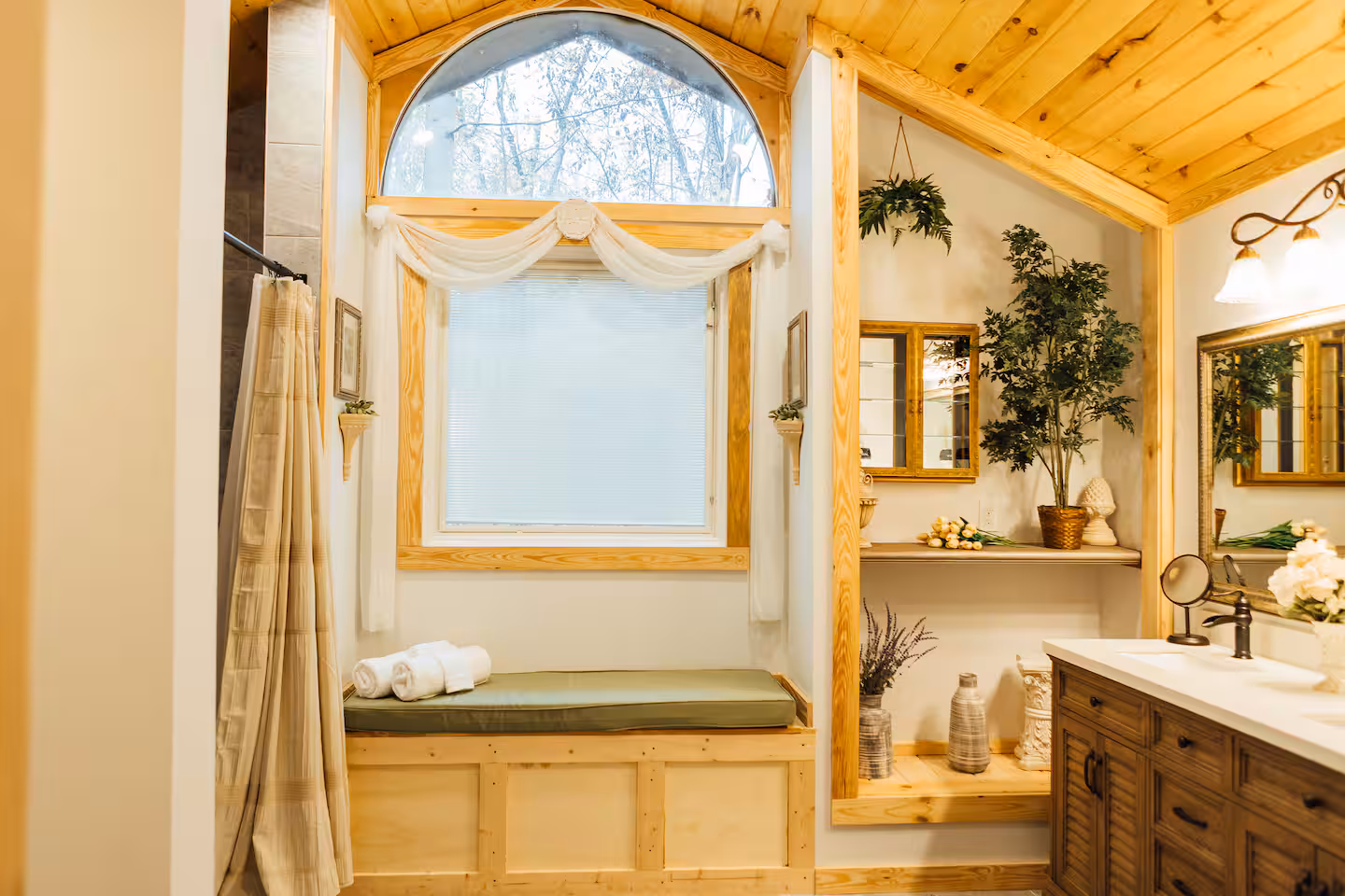 Unique Theme Airbnb Design