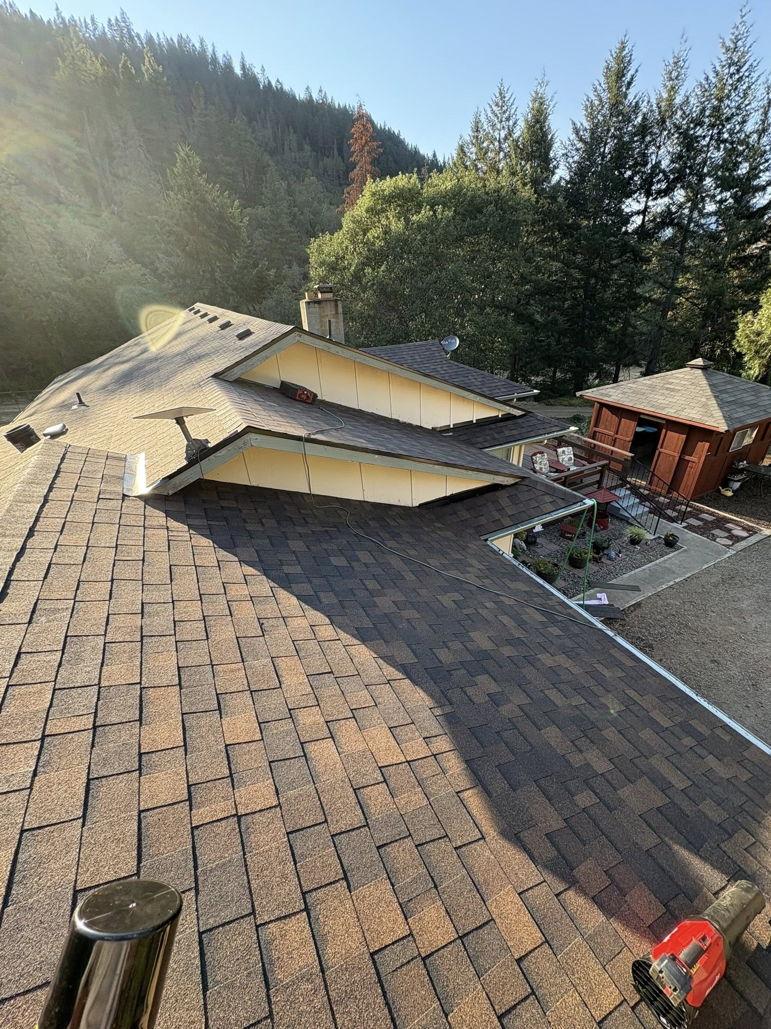  for Crestwell Roofing Plus LLC in Grants Pass, OR