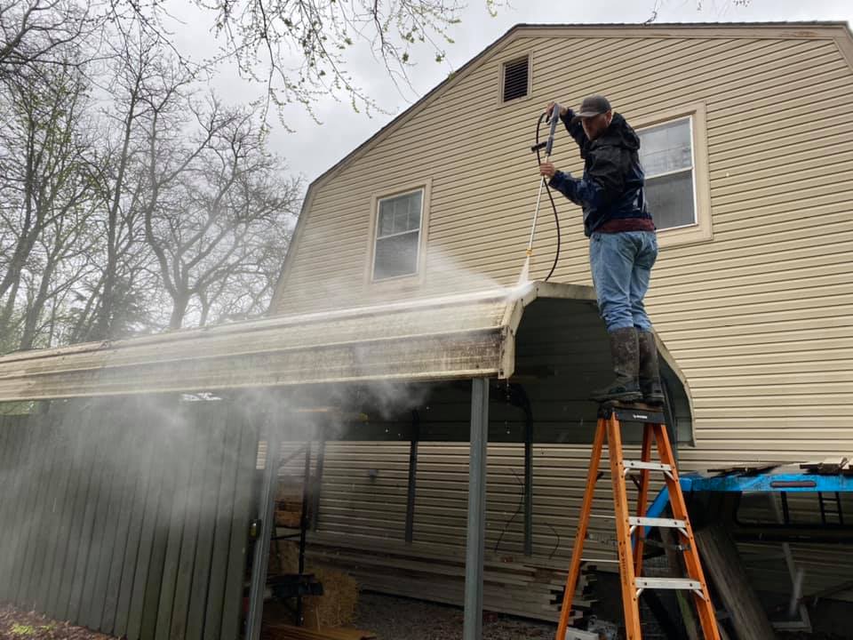 Bruce's Exterior Cleaning The Best Residential & Commercial Exterior Cleaning in Kansas City