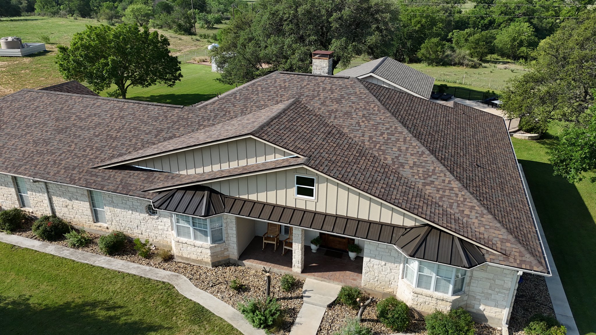  for Barcenas Roofing & Remodeling in San Saba, TX
