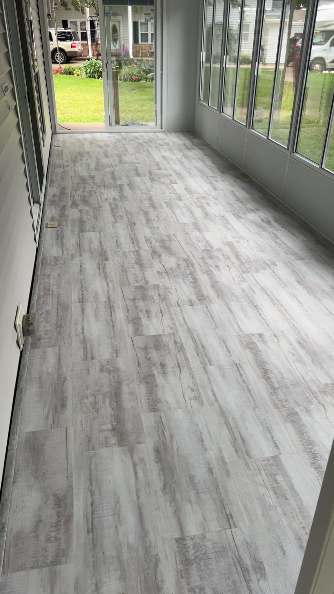  for TH Flooring in St. Cloud, MN