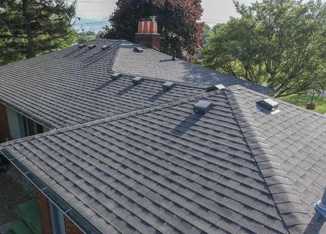 Roofing company Lanco Roofing & Exterior in Lancaster, PA