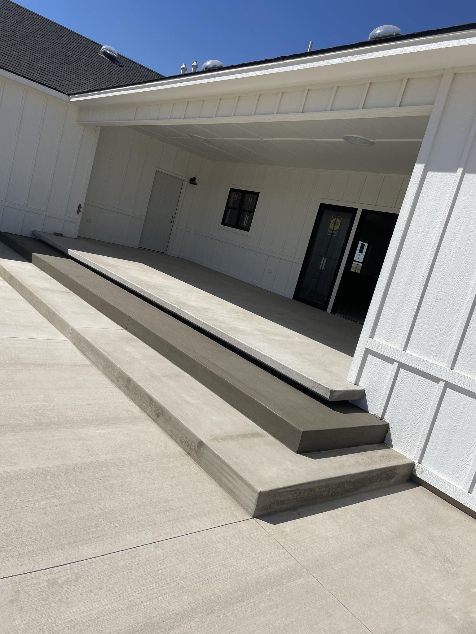  for J&G Concrete LLC in Garden City, KS