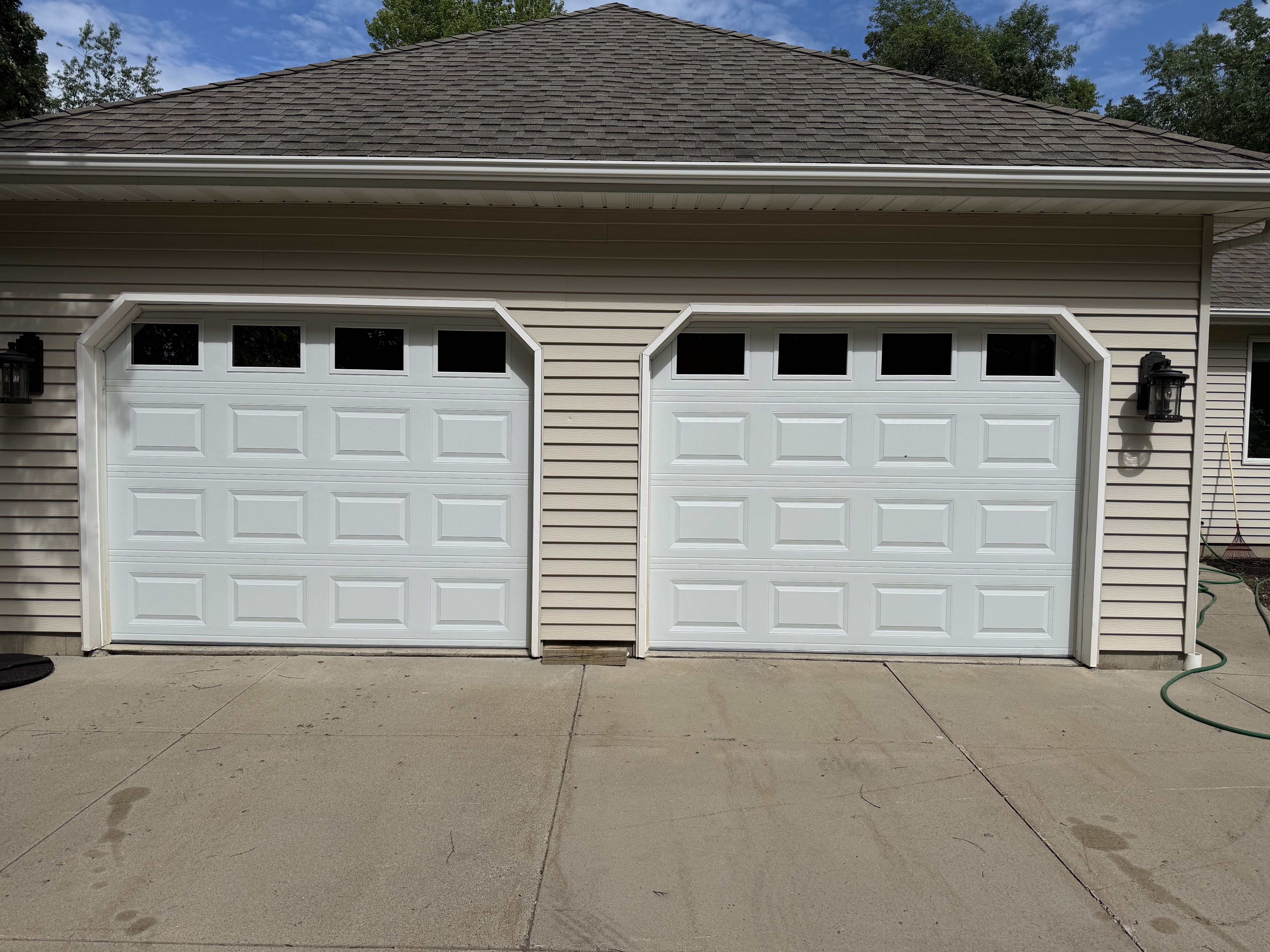  for NorthStar Garage Company in Arlington, MN
