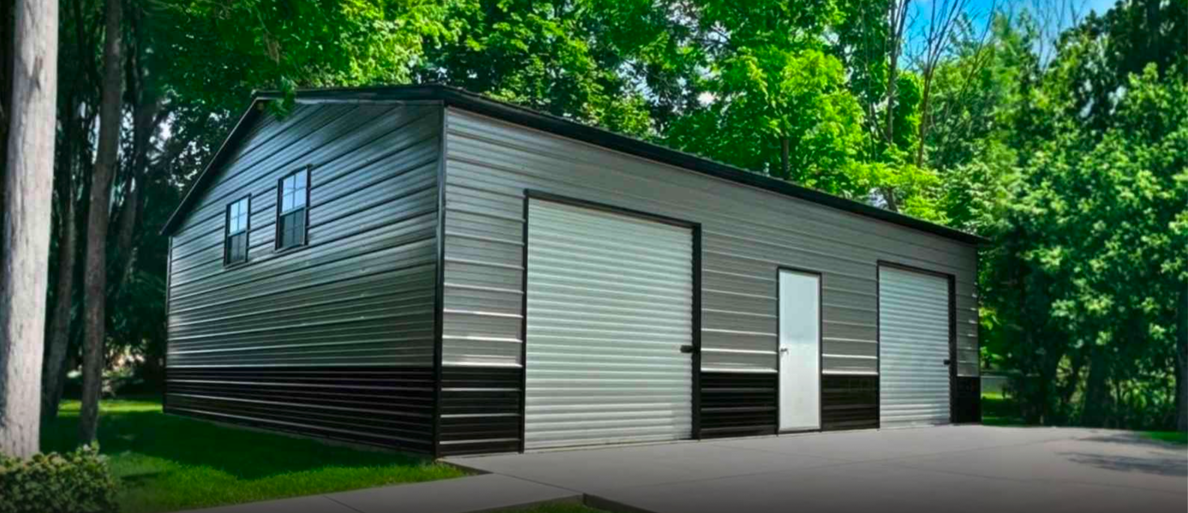 Stockade - Mid-Size Garage with Vertical Roof