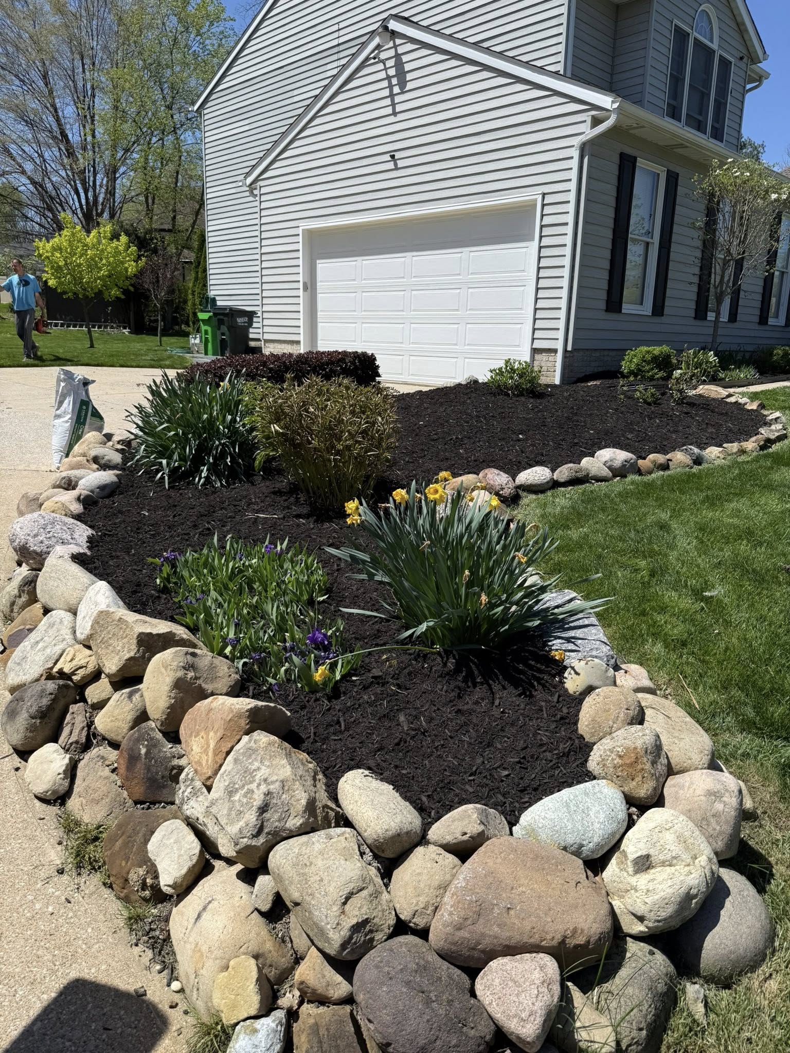 Landscaping company Next Level Outdoor Services in Akron, OH