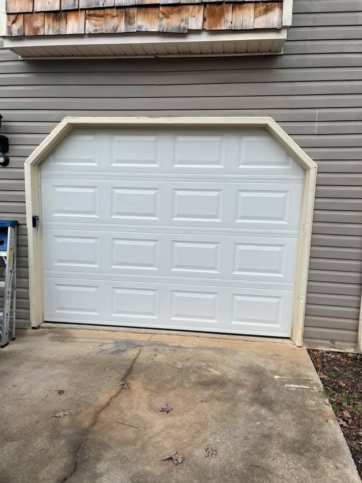 Garage Door Technician company Garage Door and Repair in Marietta, GA