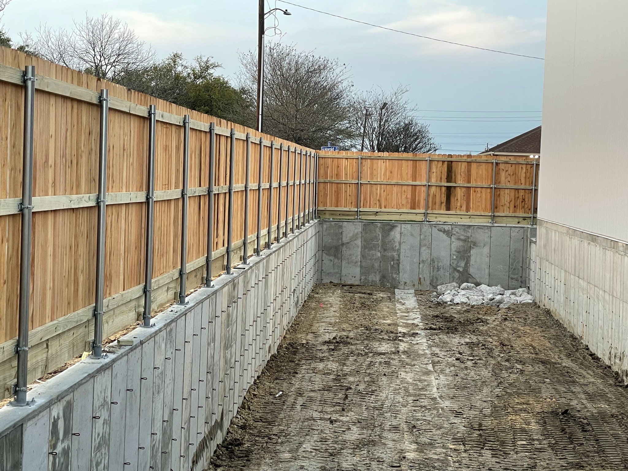  for Kingdom Fence in Houston, TX