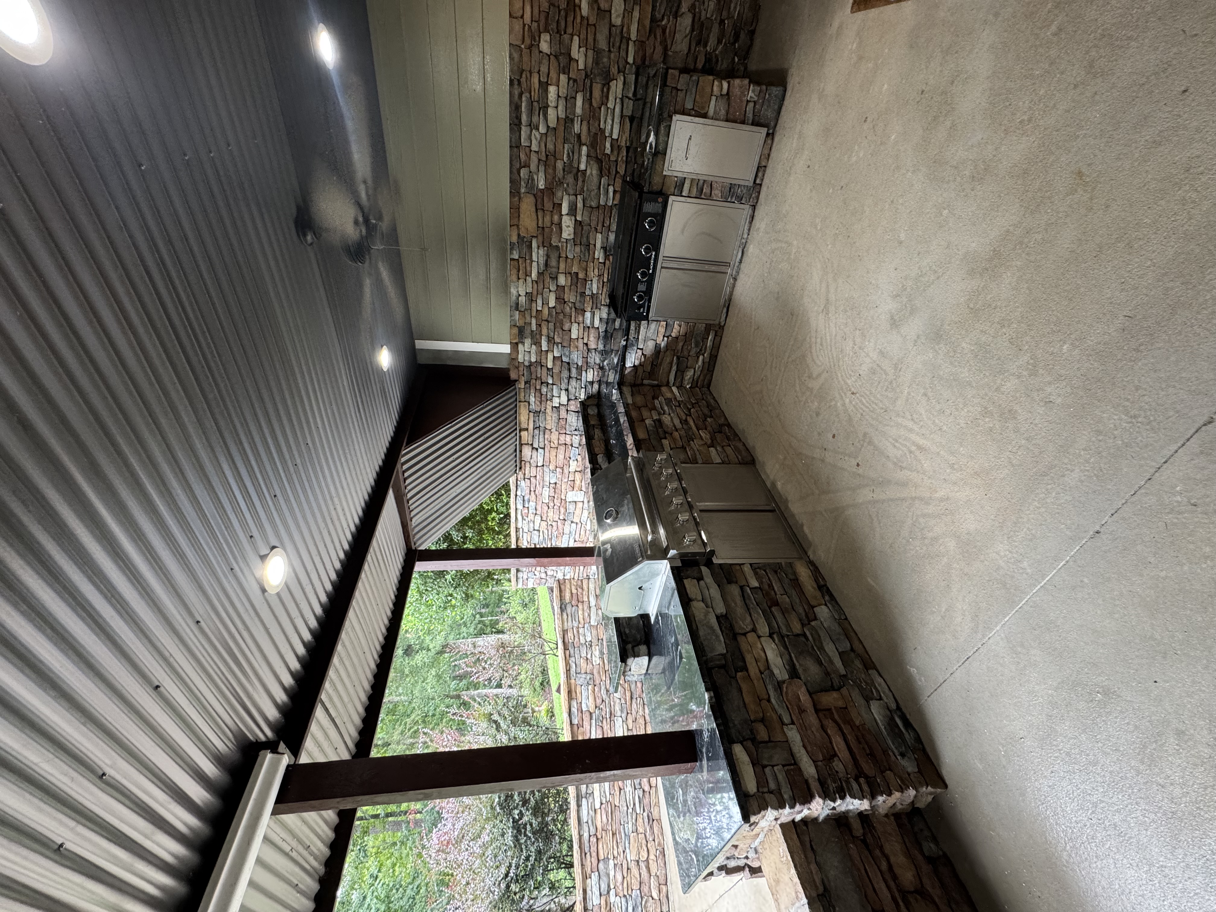 Landscaping & Hardscaping company E&T Outdoor Pros in LaGrange, GA