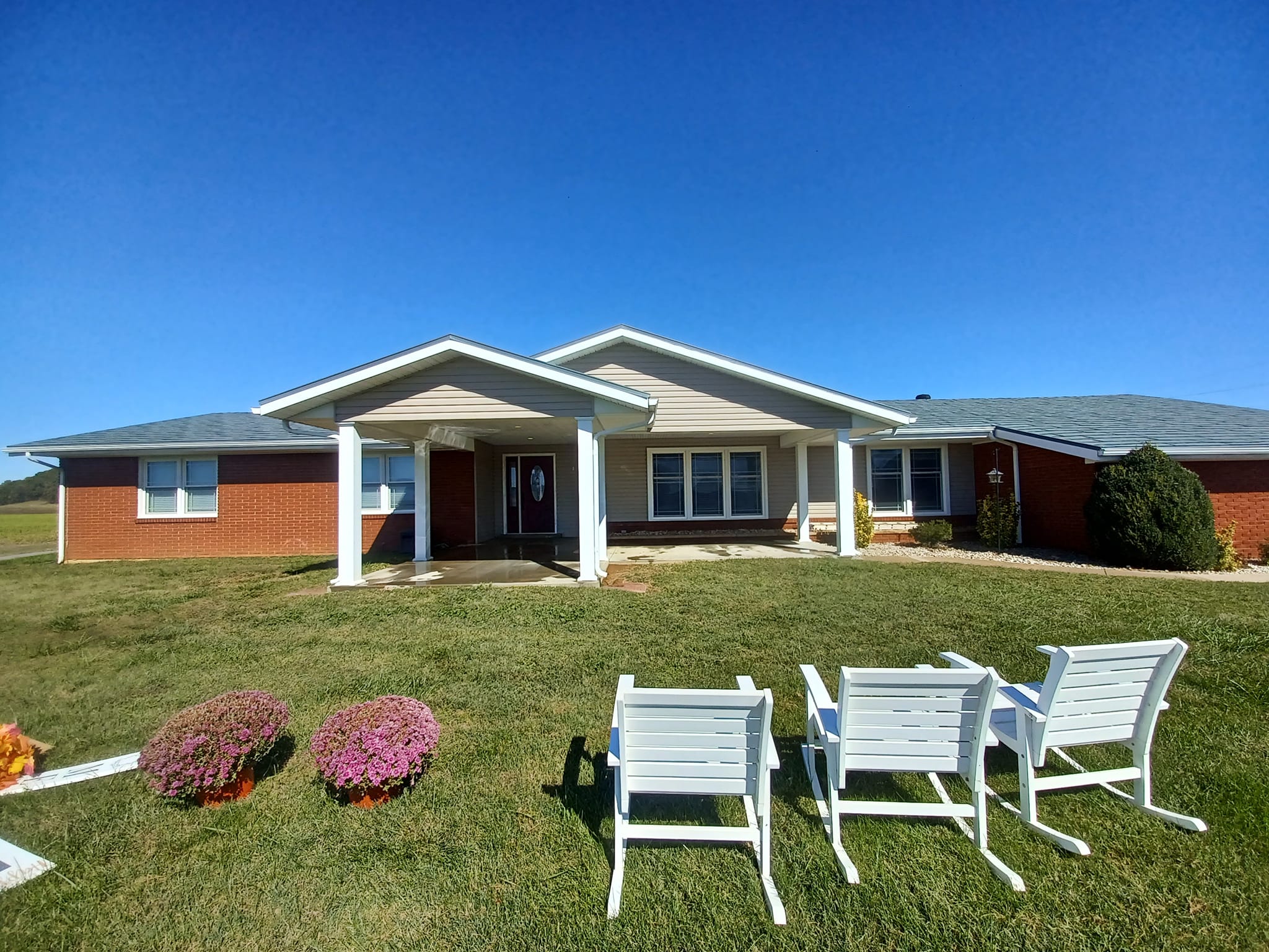 pressure washing & soft washing company D&T Pressure Washing in Morganfield, KY