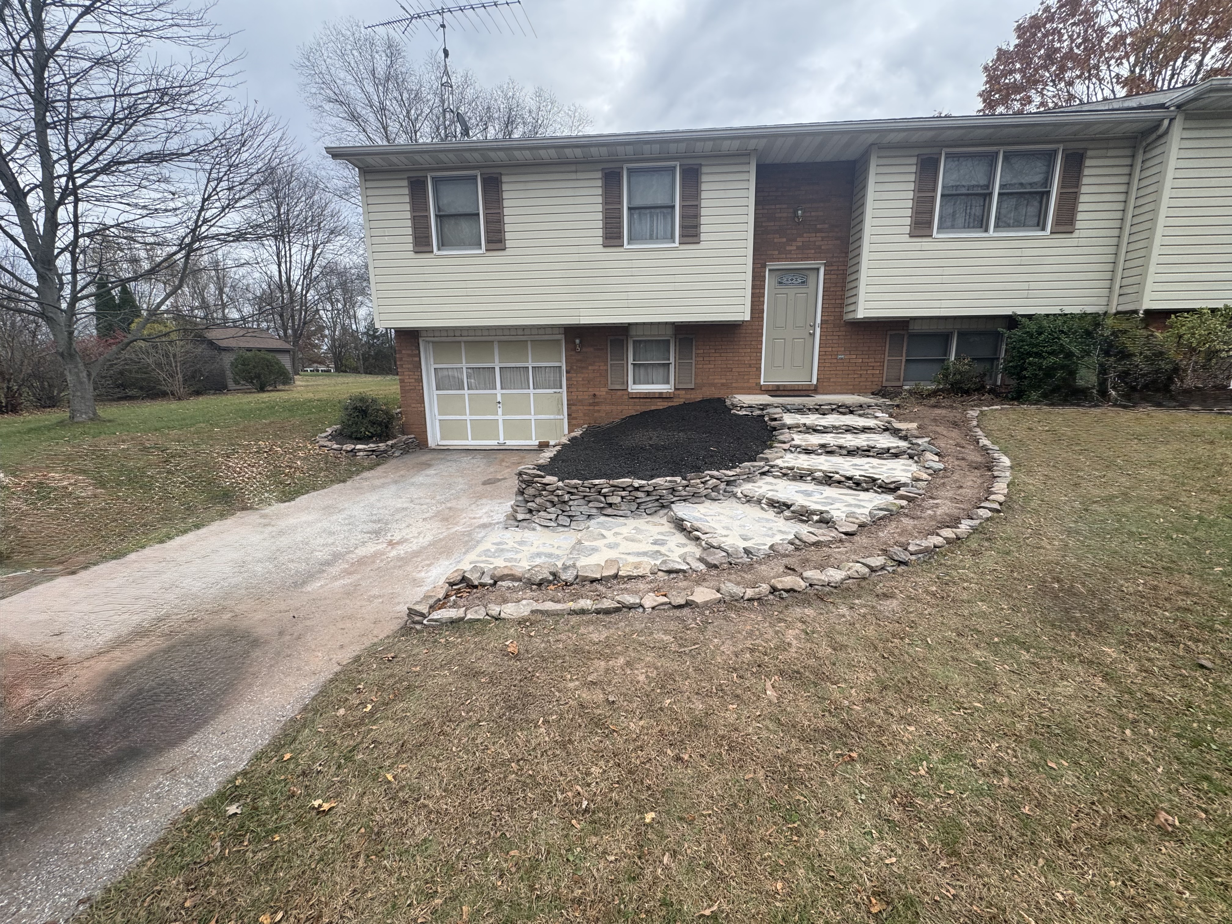 Landscaping company Dunn-Rite Landscaping in New Oxford, PA