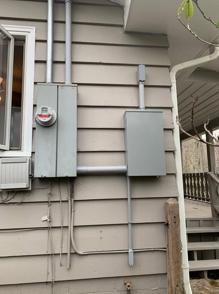  for 828 Electrical, LLC in Boone, NC