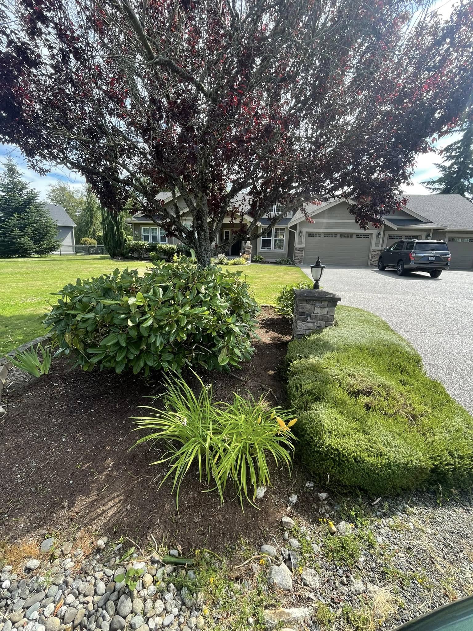  for B.U Landscaping in Everett, WA