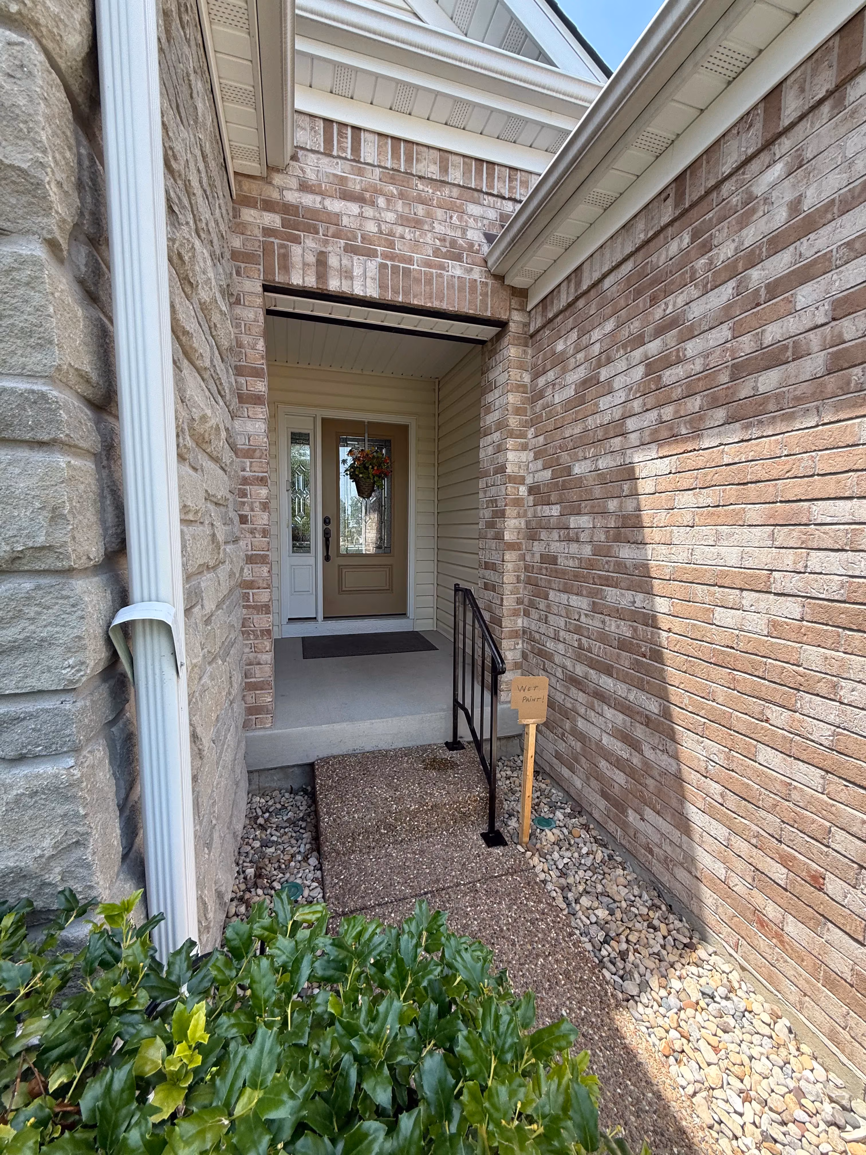 We Installed a Free Handrail for a Neighbor Who Needed It