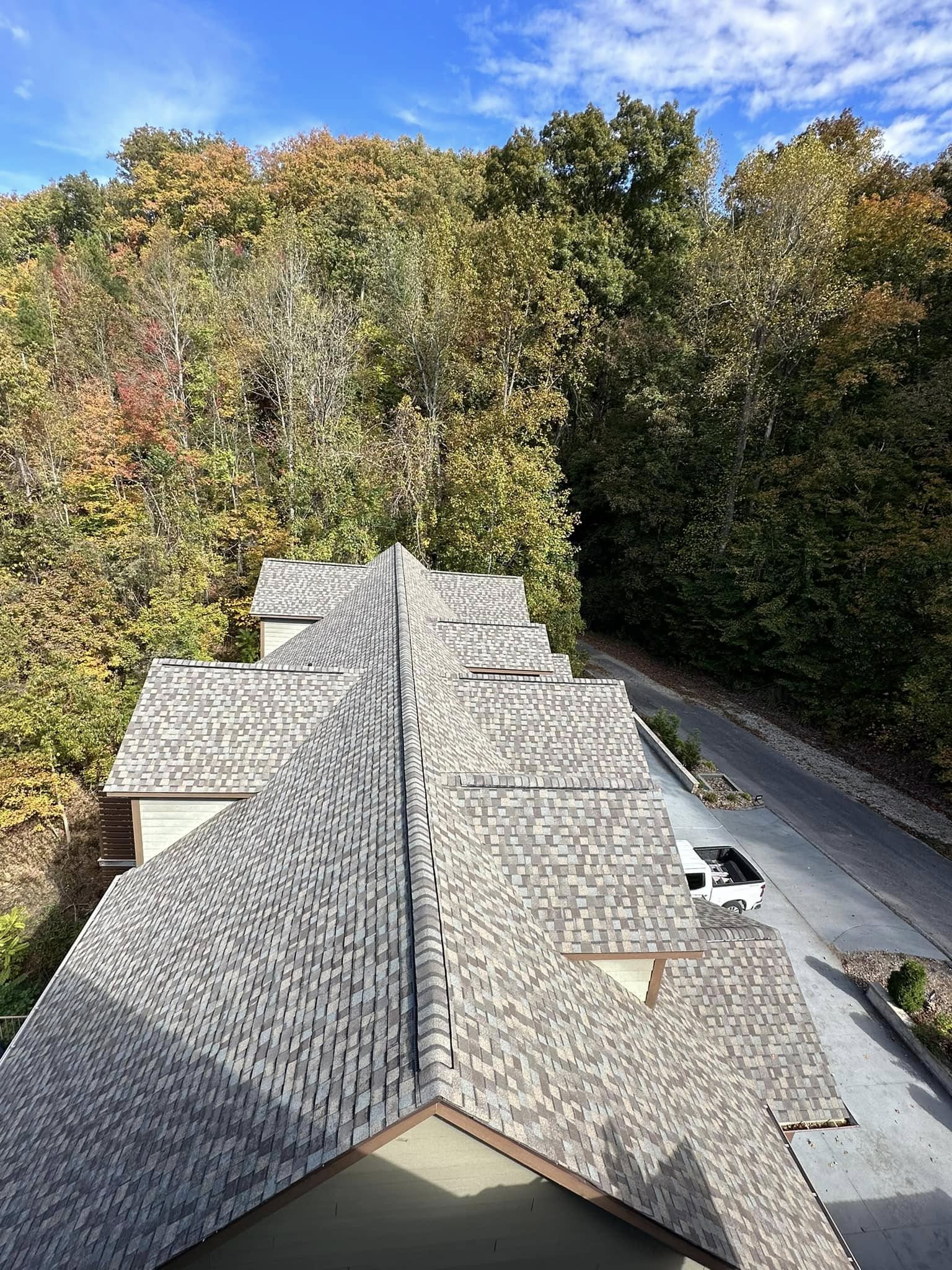 Paul’s Roofing and Exteriors team in Sparta, TN - people or person