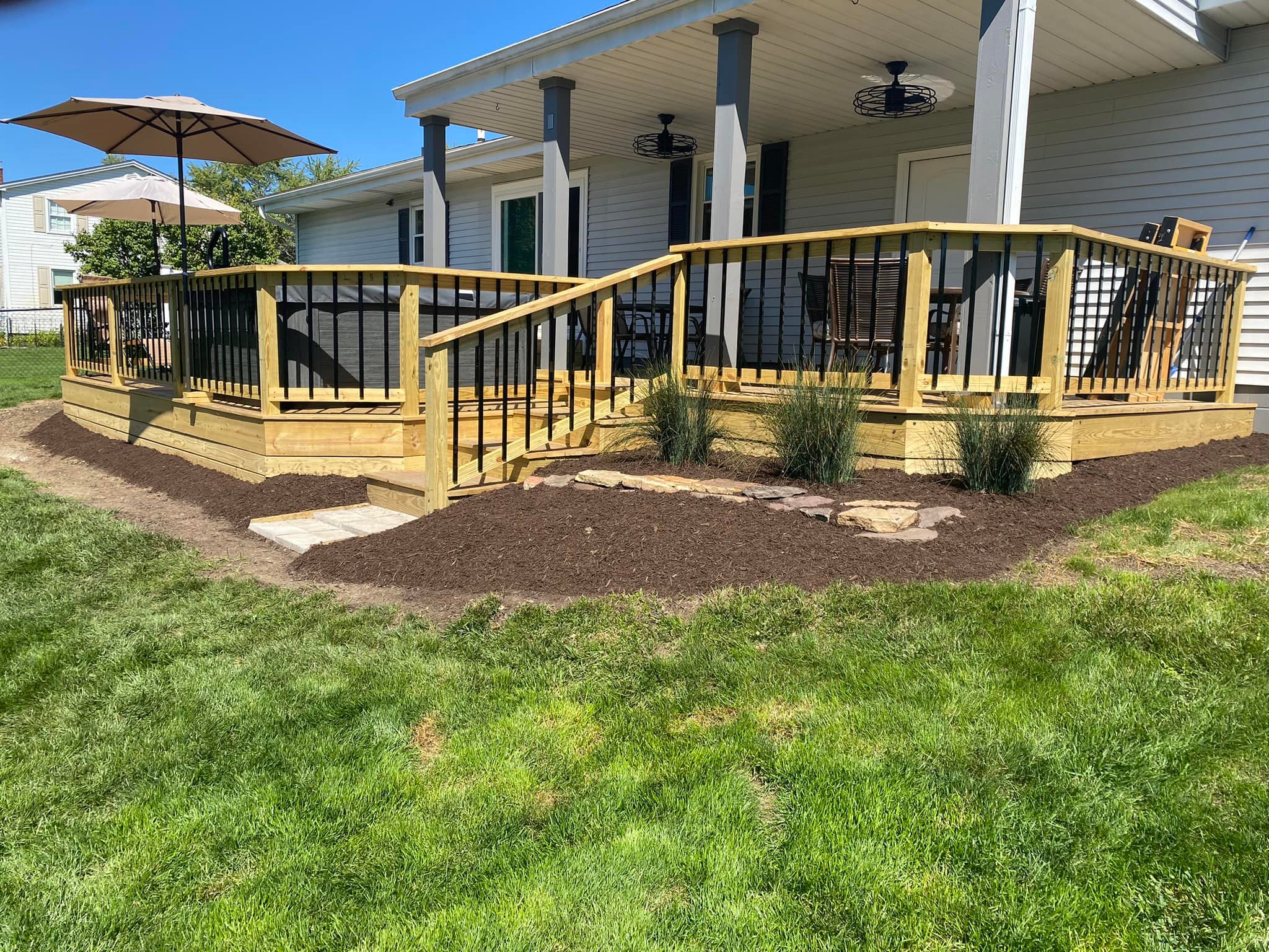 Construction & Remodeling Company company Full Circle Design in Louisville, OH