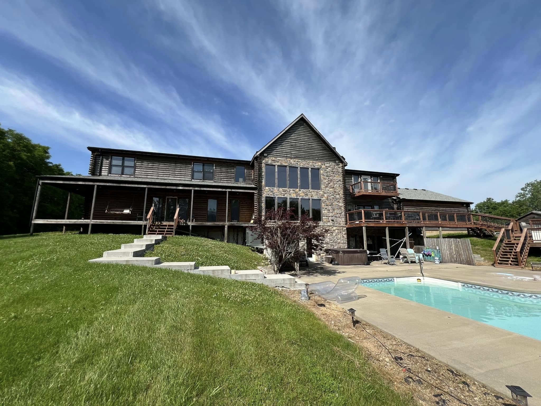 Painter Service company Franks Painting LLC in Kansas City, KS