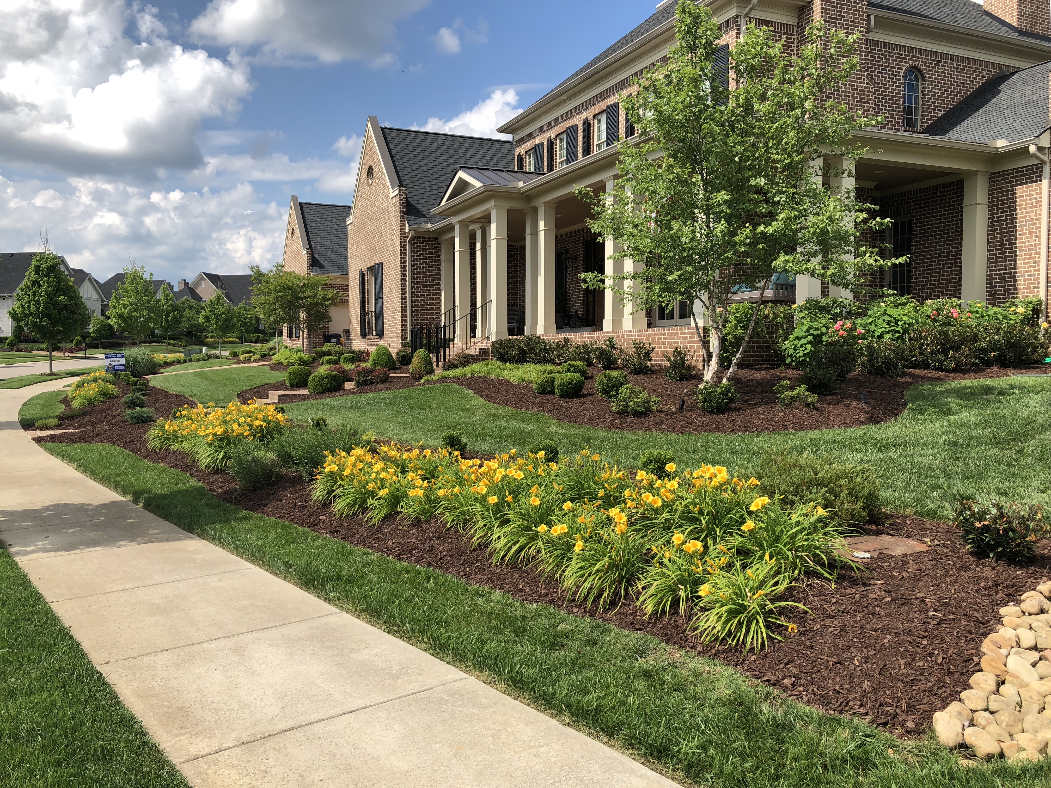 irrigation services & lawn care company Russell's Lawn Care Plus in Nashville, TN