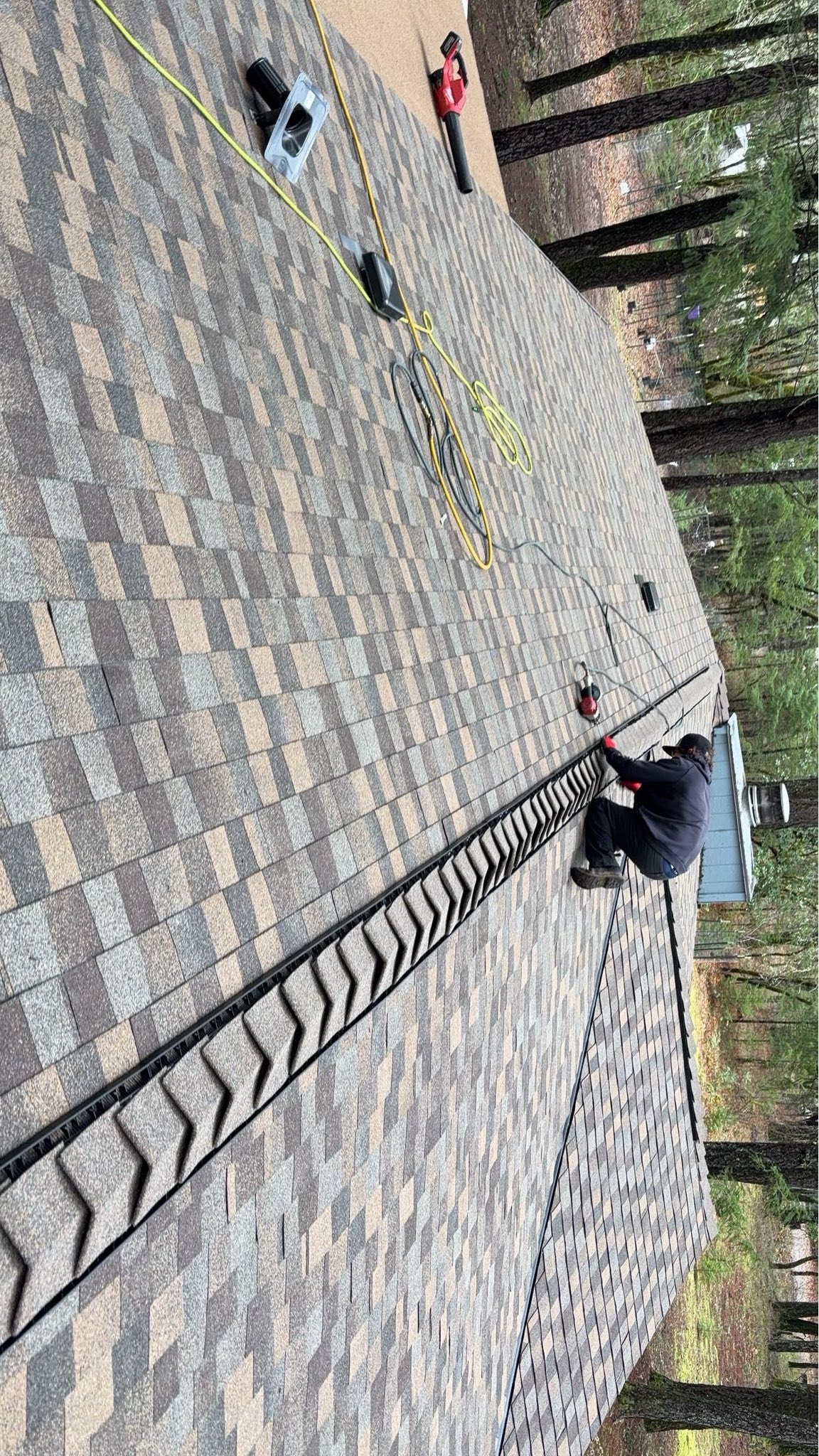  for Crestwell Roofing Plus LLC in Grants Pass, OR