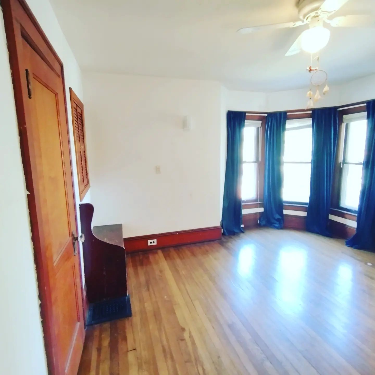 painter service company Norm's Painting & Services in Cleveland, OH