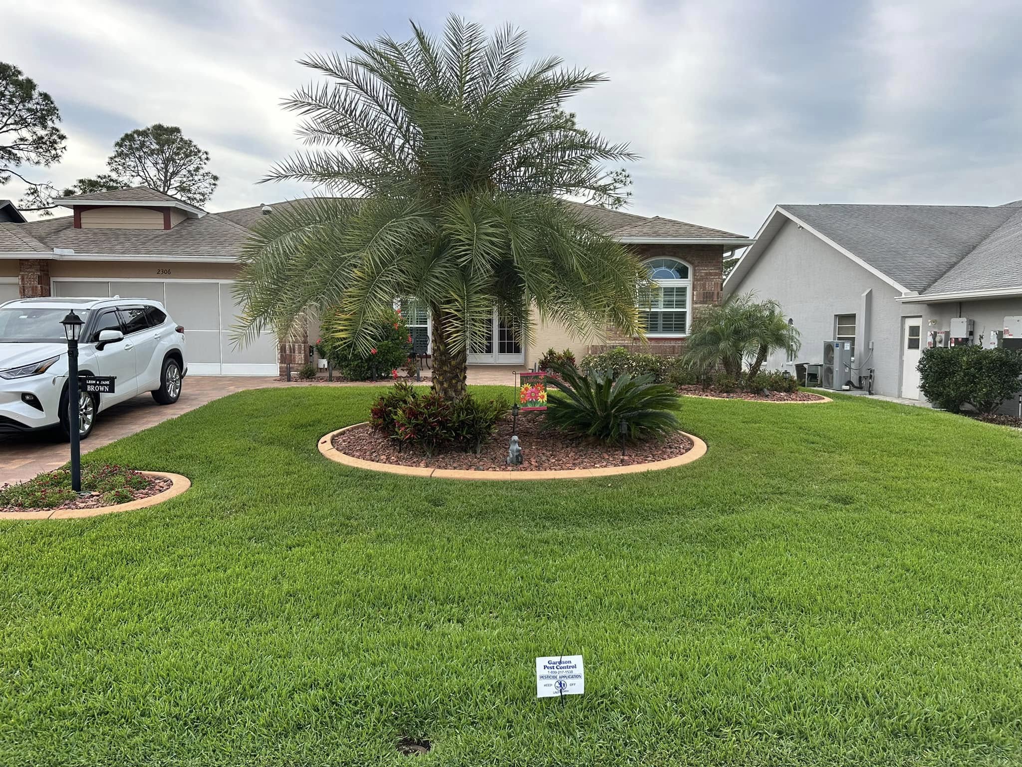 Garrison Pest Control team in North Weeki Wachee, FL - people or person