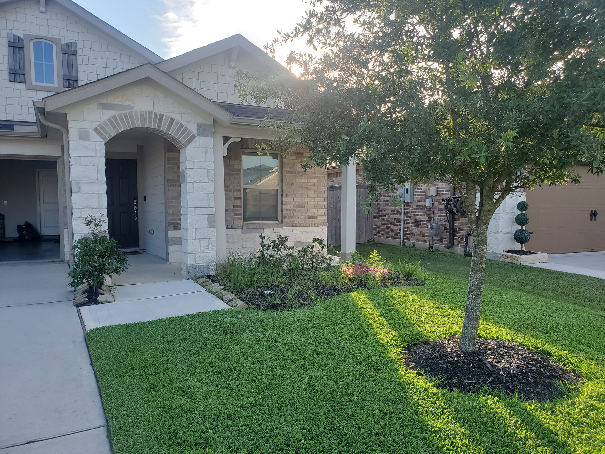 Bonita Bay Lawn Maintenance LLC team in La Porte, TX - people or person