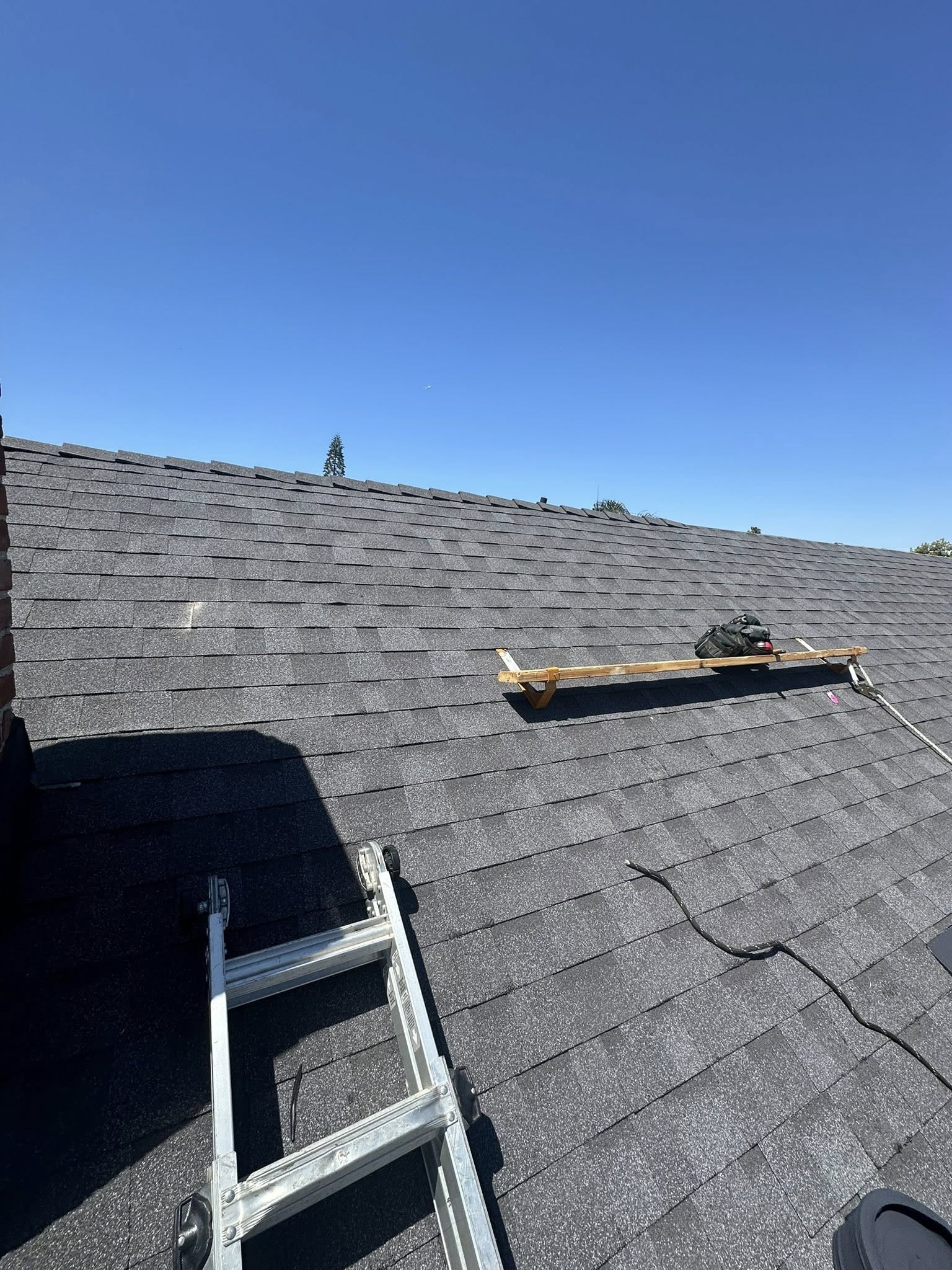 Roofing company TruFix Roofing in Los Angeles, CA