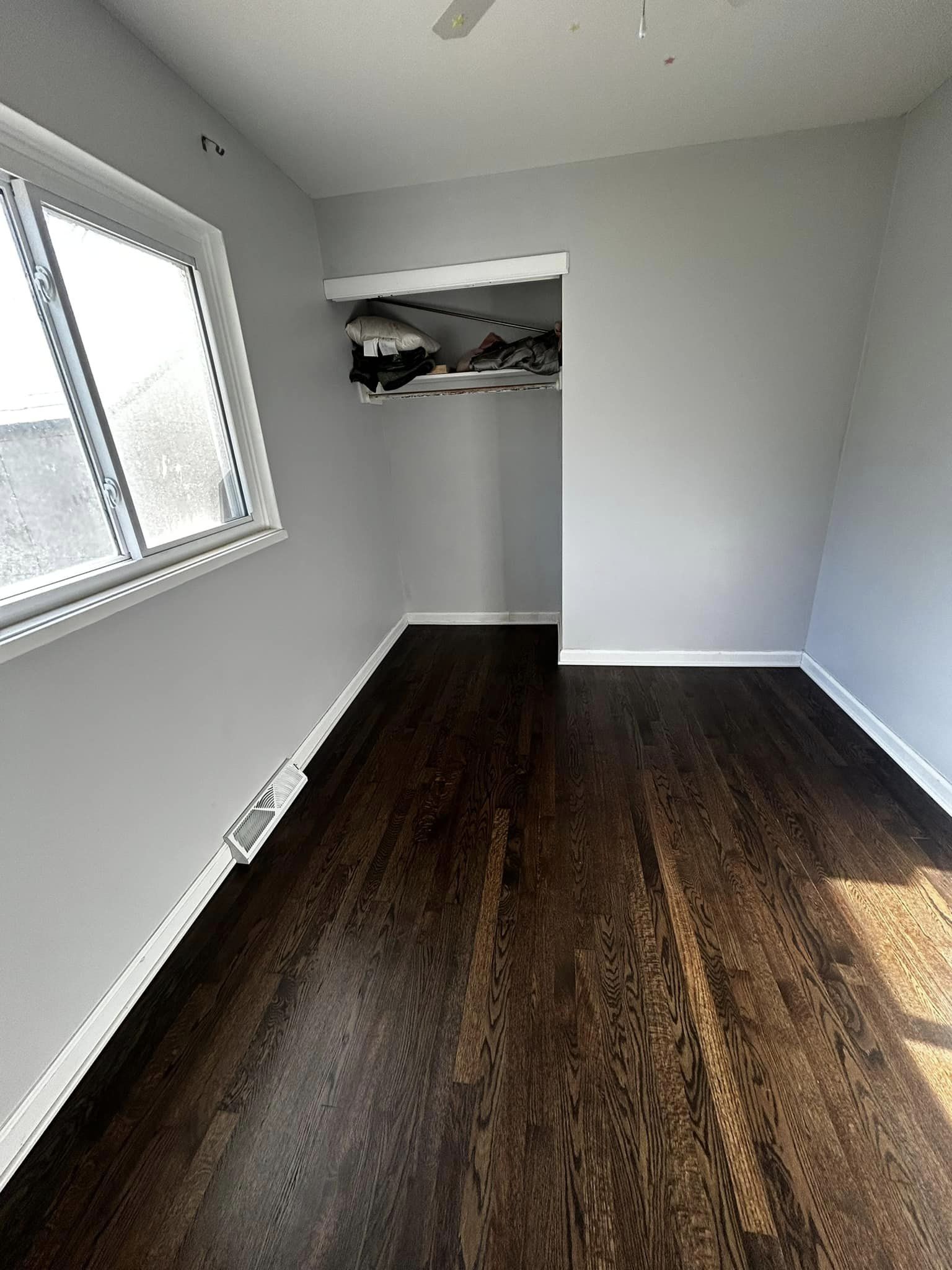Flooring company Imperial Hardwood Floors in Olathe, KS