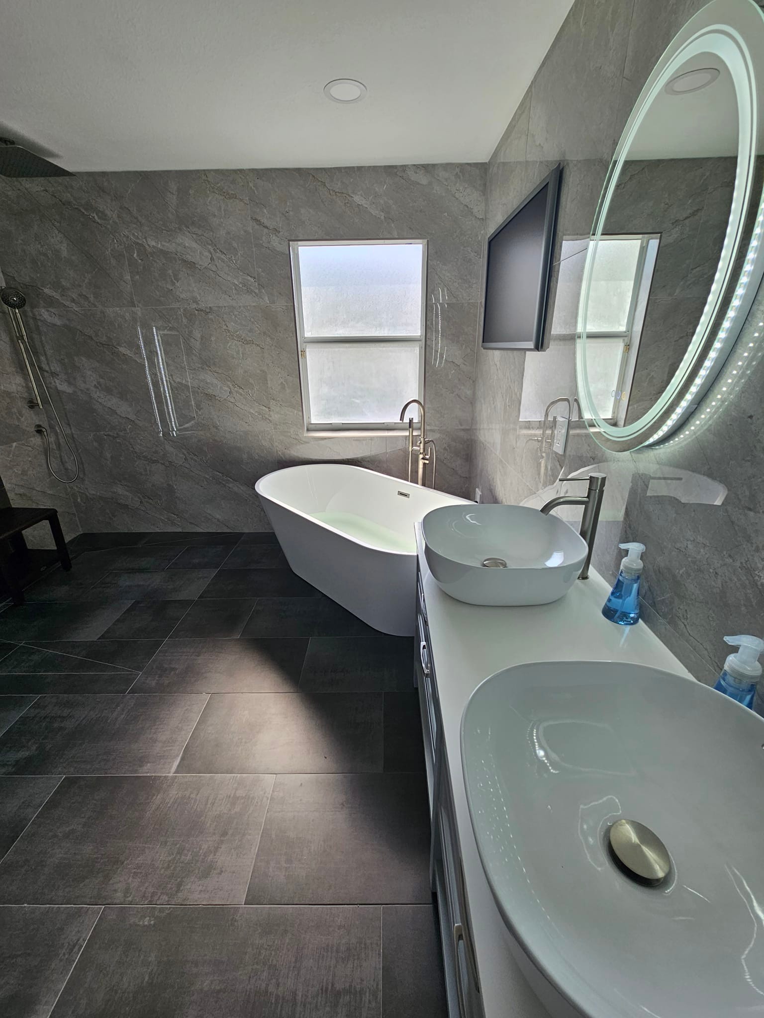  for Call Me Handy in Hialeah, FL